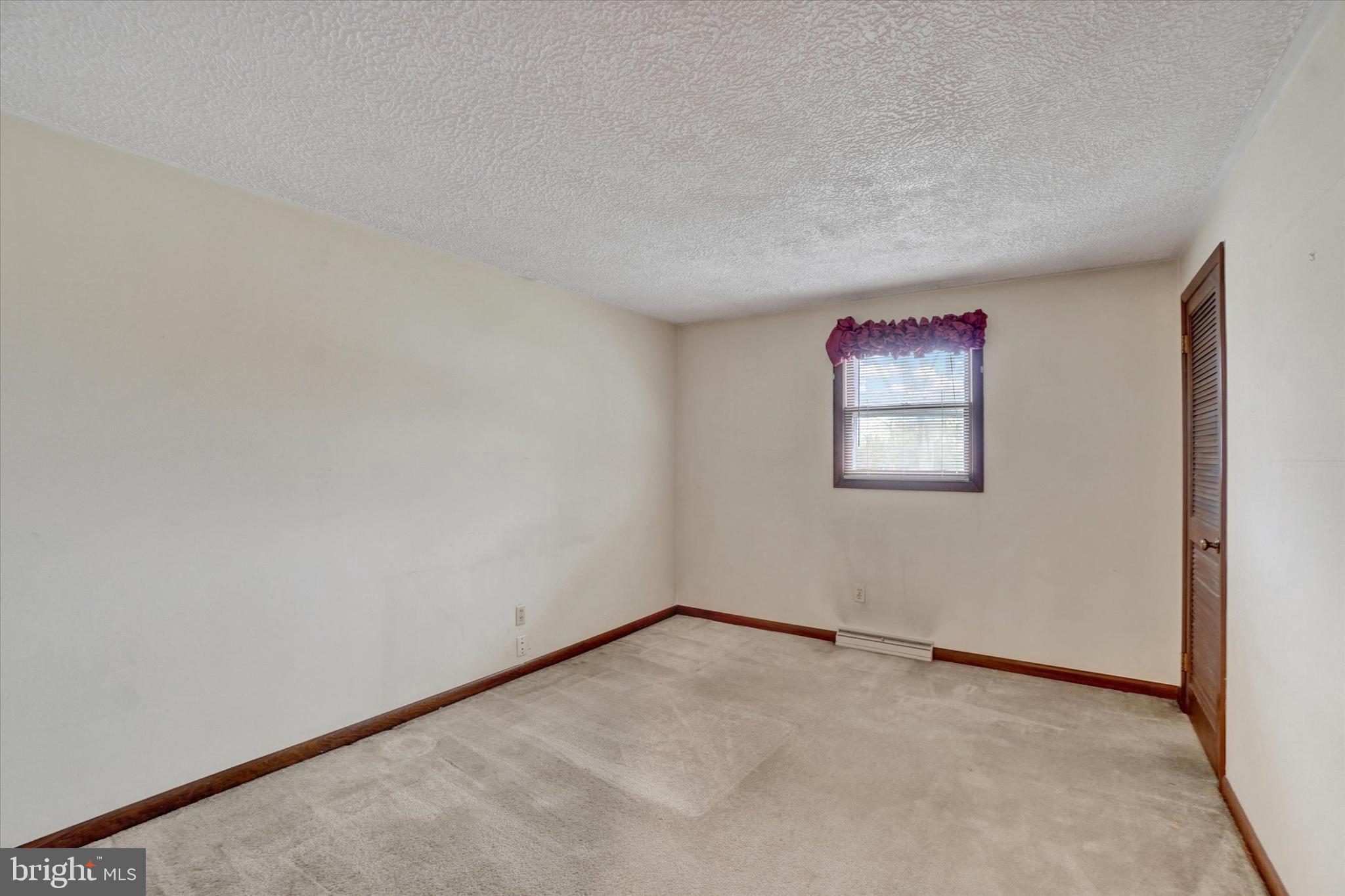 OUTDOOR COUNTRY CLUB - Residential