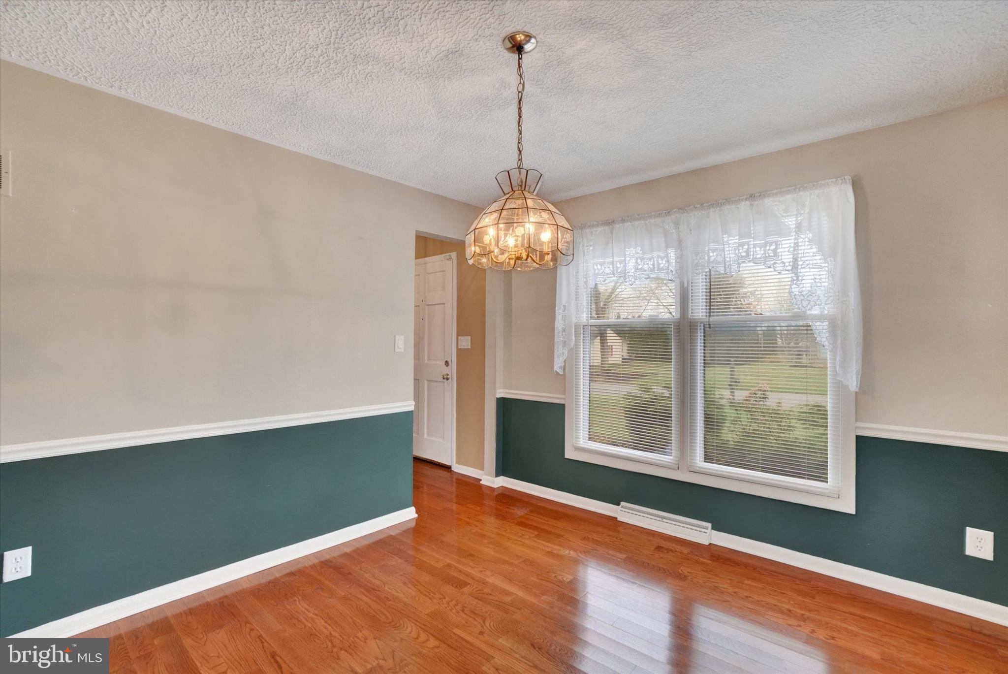 OUTDOOR COUNTRY CLUB - Residential