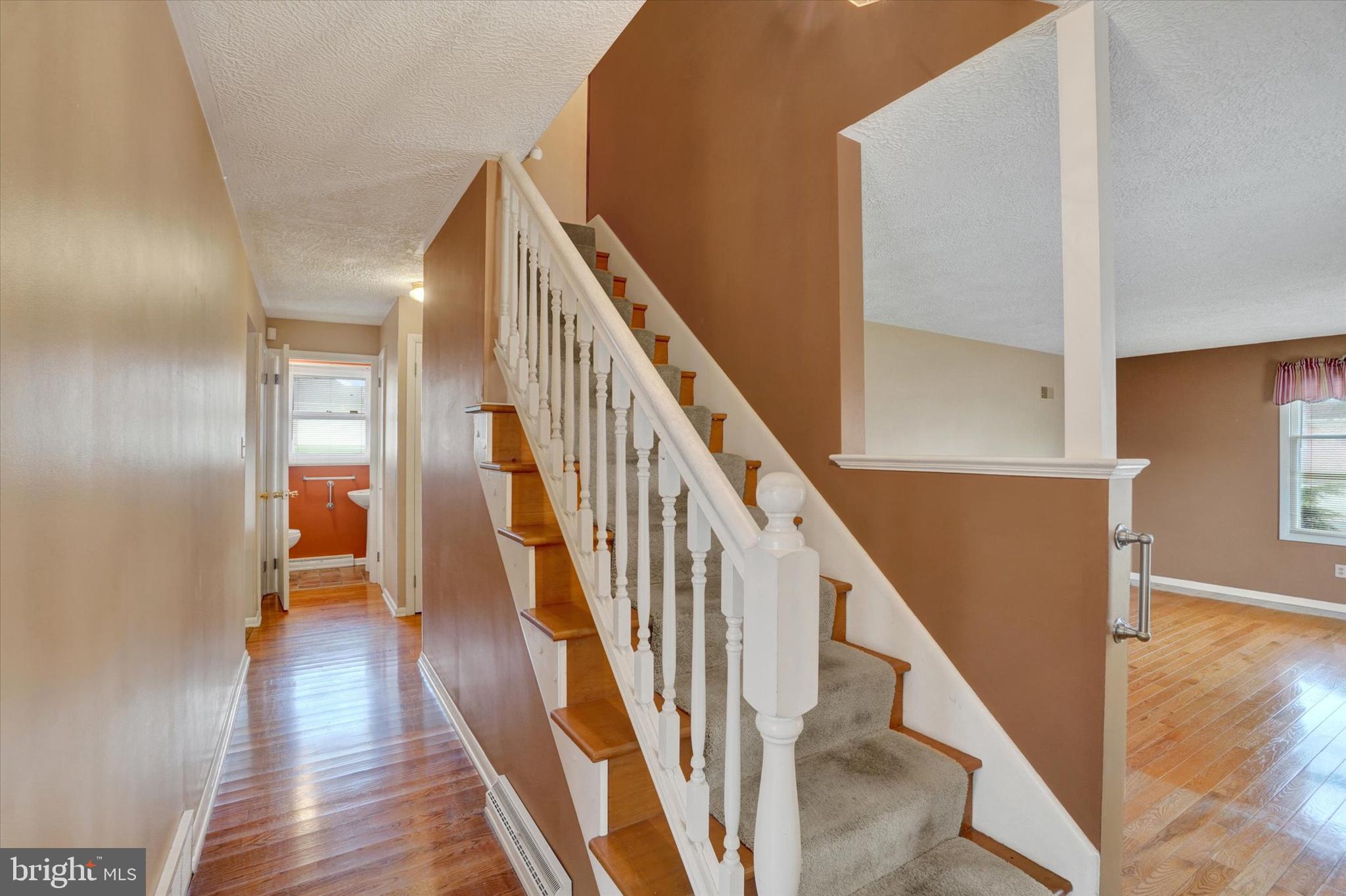 OUTDOOR COUNTRY CLUB - Residential