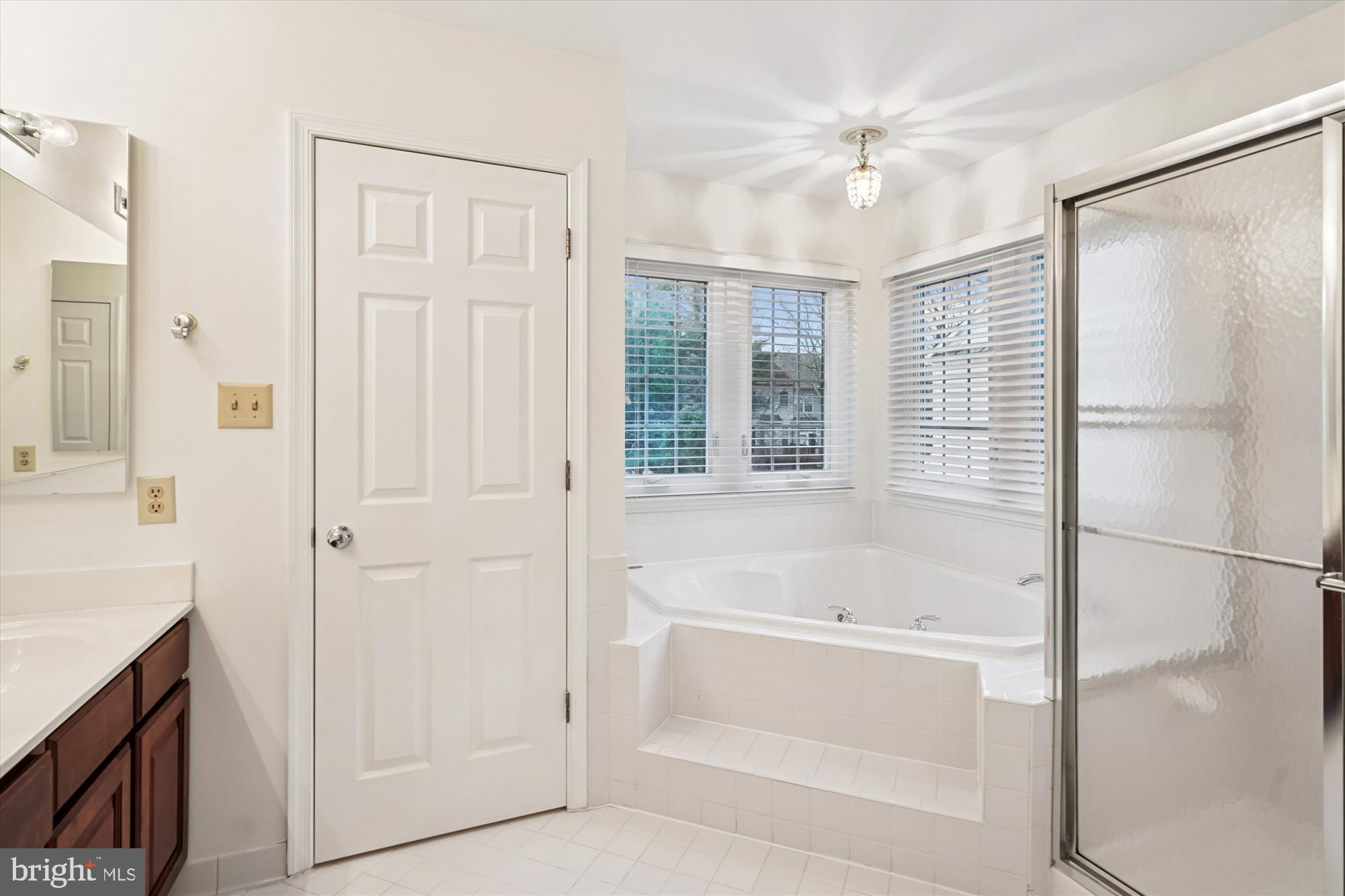 RANDOM HILLS LAND BAY - Residential