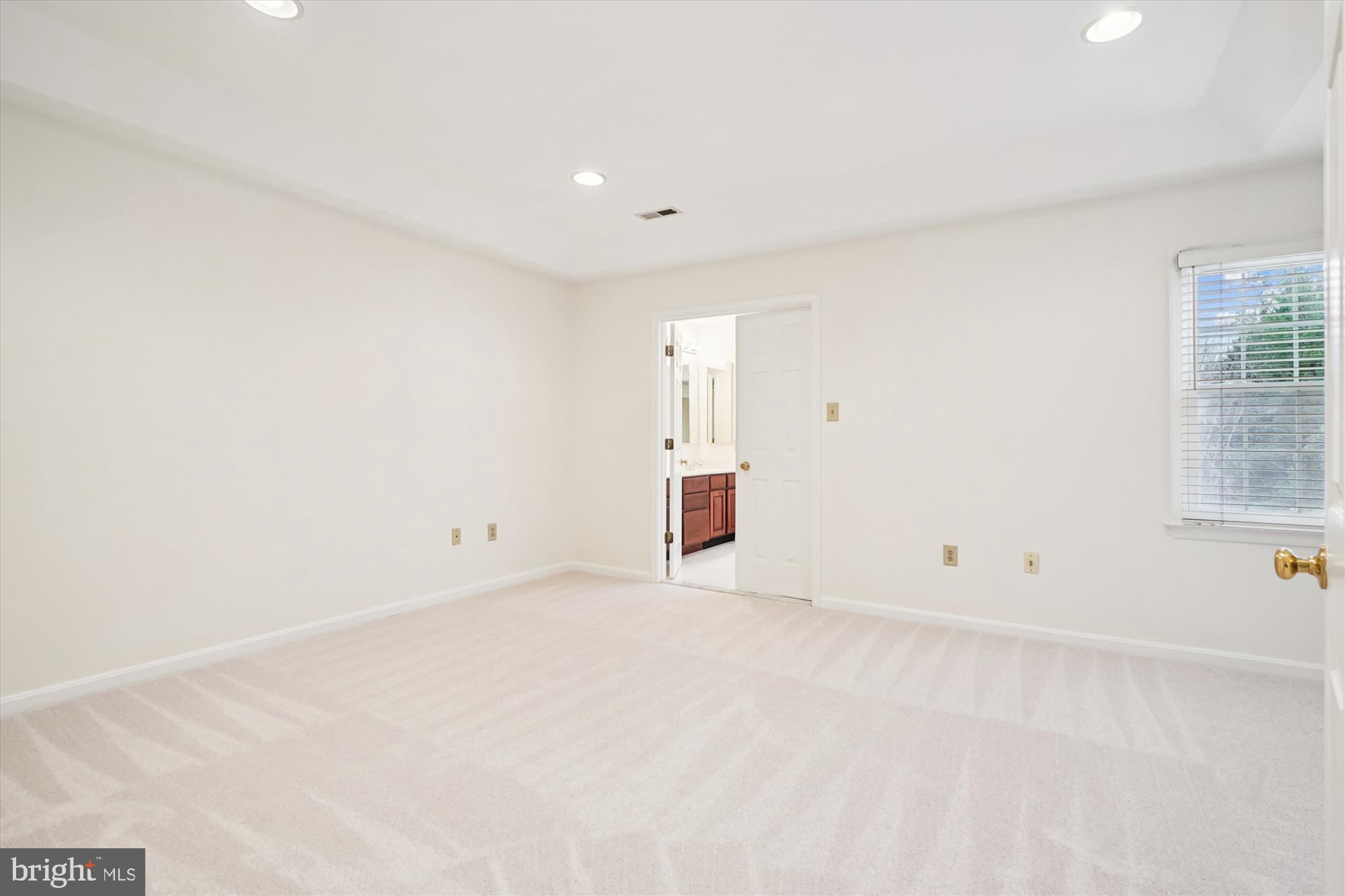 RANDOM HILLS LAND BAY - Residential