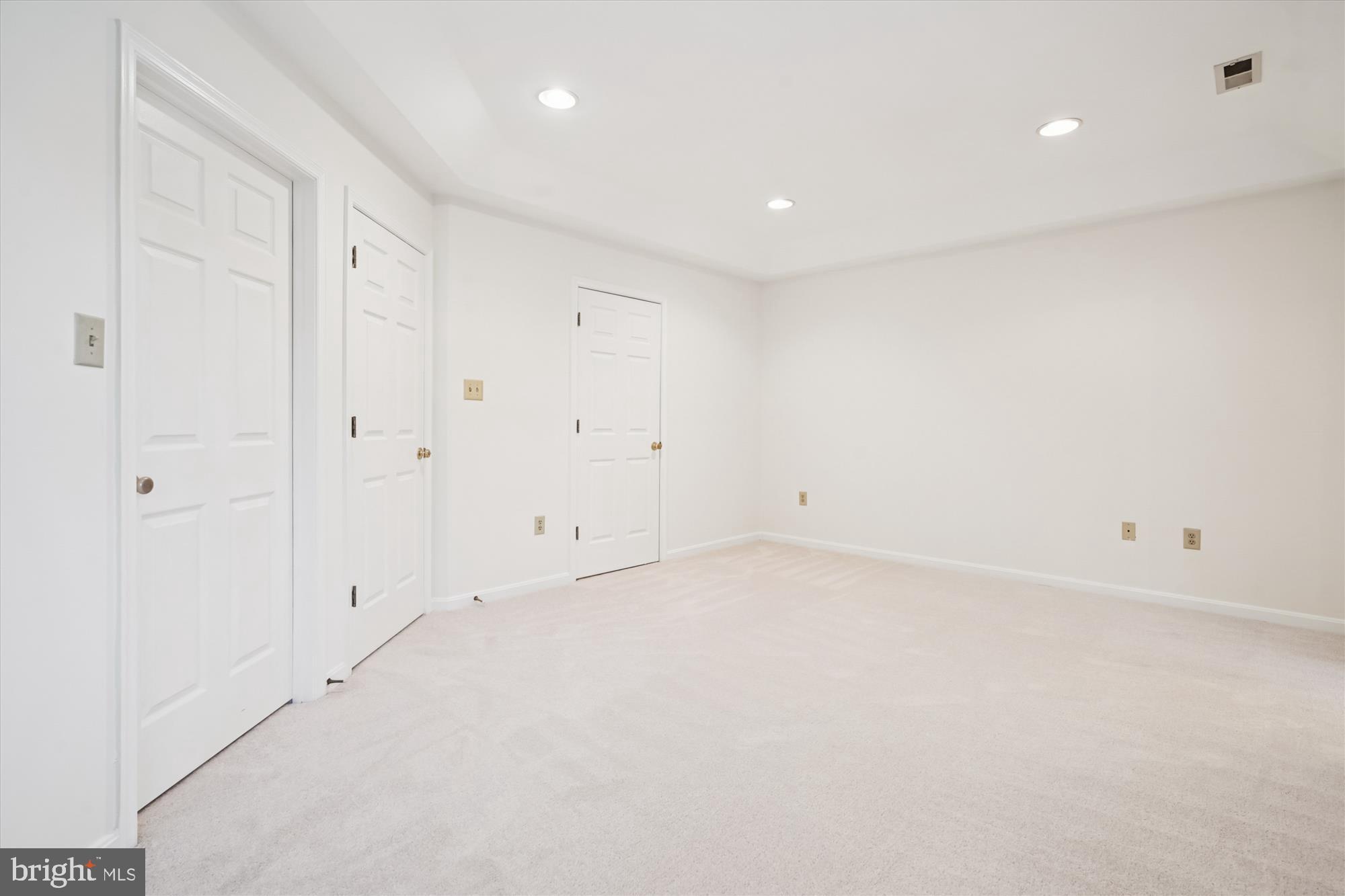 RANDOM HILLS LAND BAY - Residential