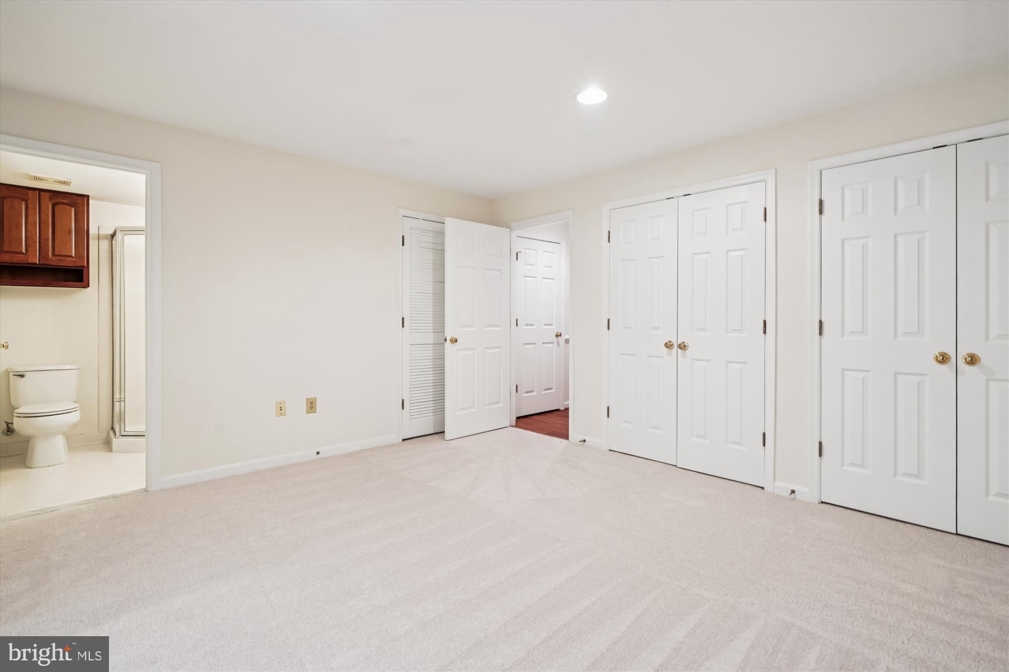 RANDOM HILLS LAND BAY - Residential