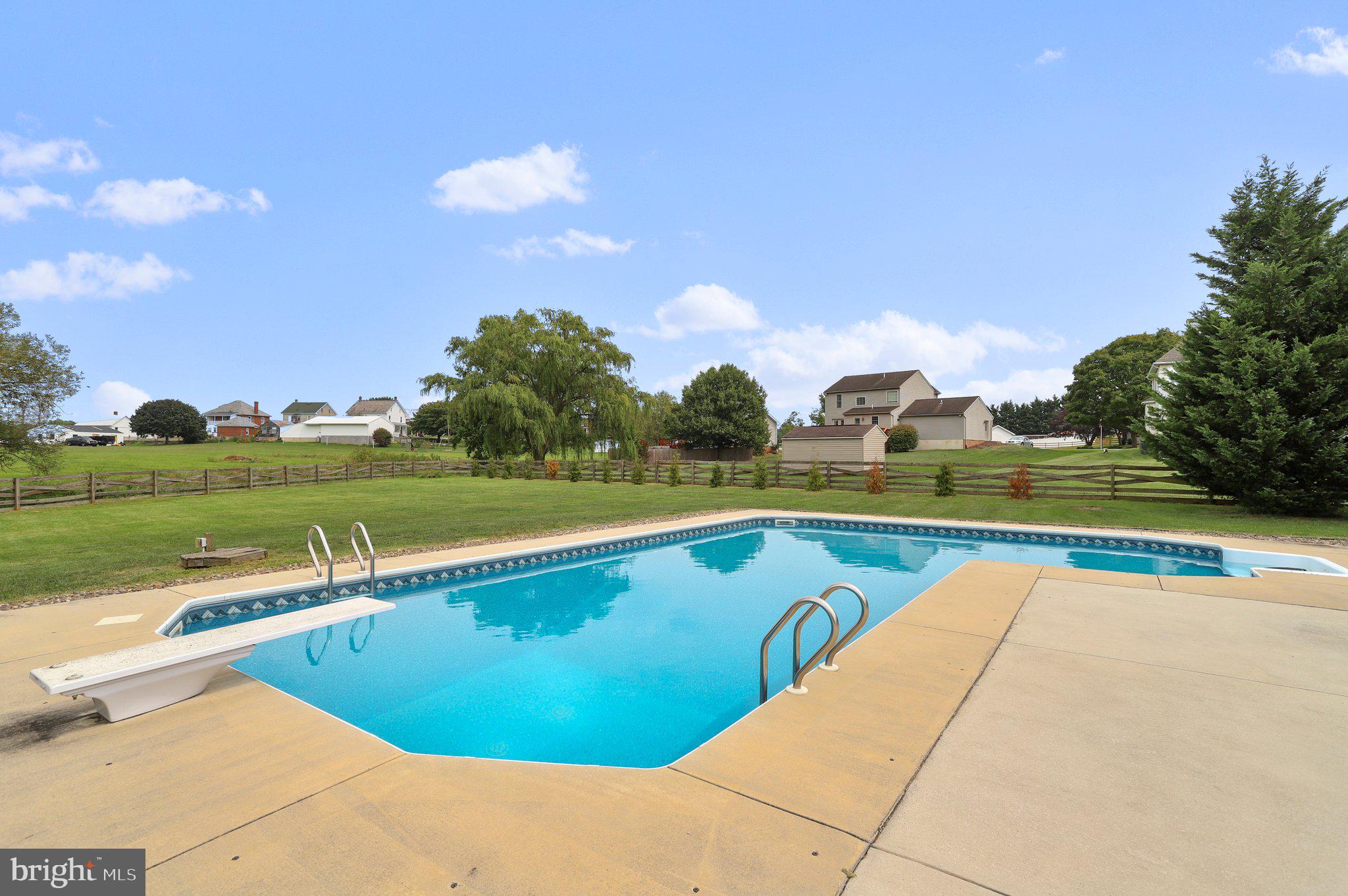 MAUGANS MEADOWS - Residential