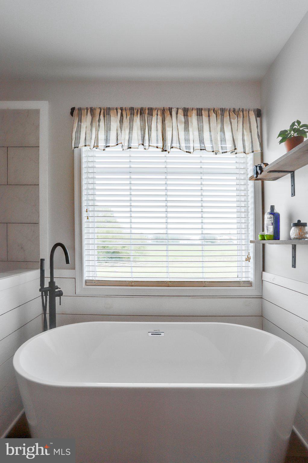 MAUGANS MEADOWS - Residential