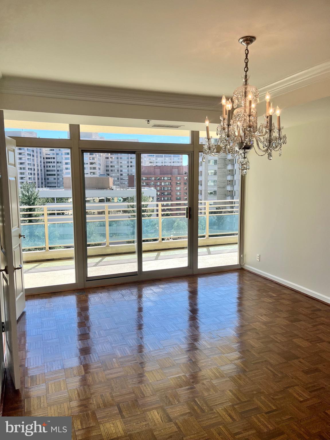 SOMERSET HOUSE - Residential