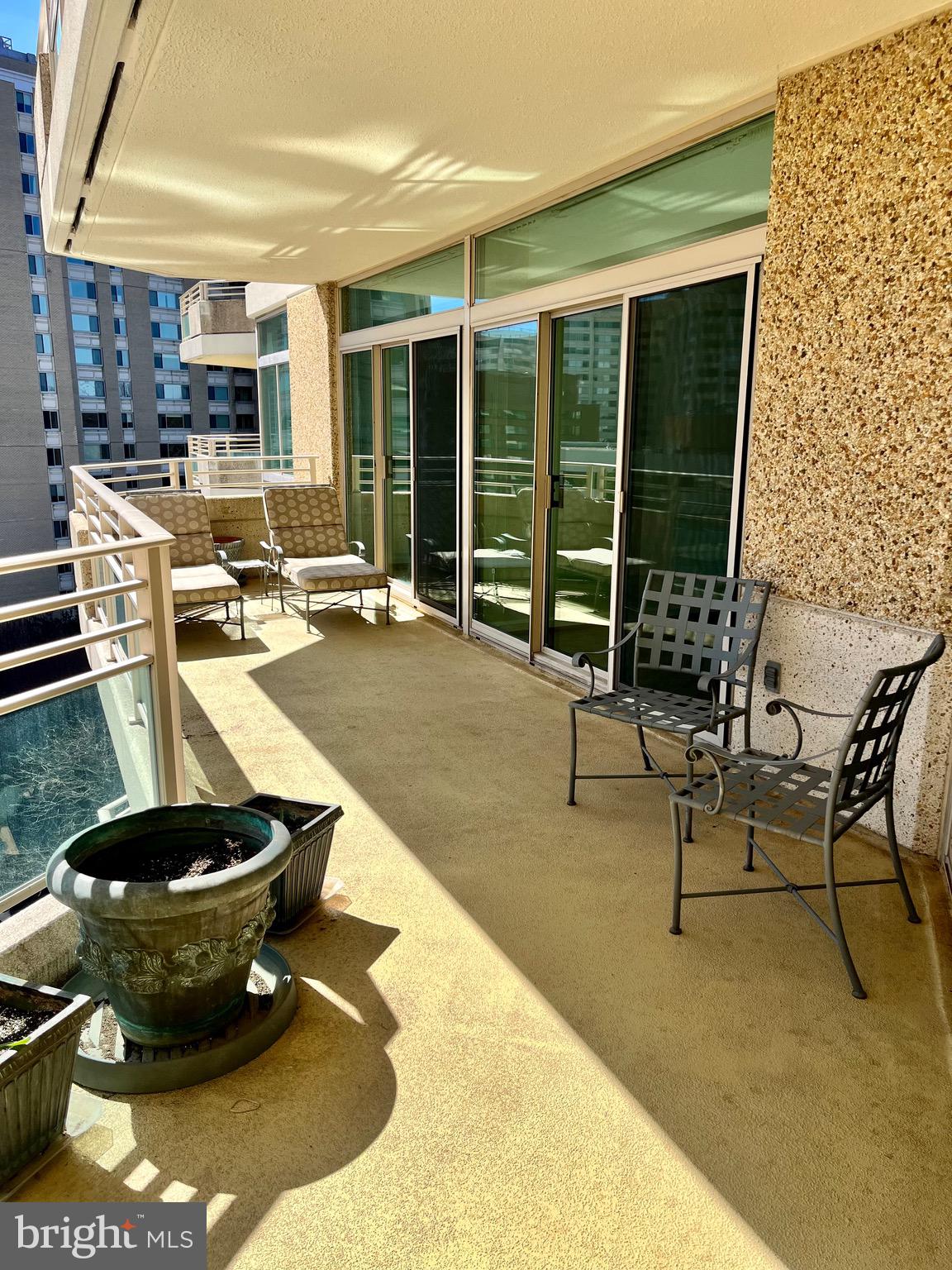 SOMERSET HOUSE - Residential