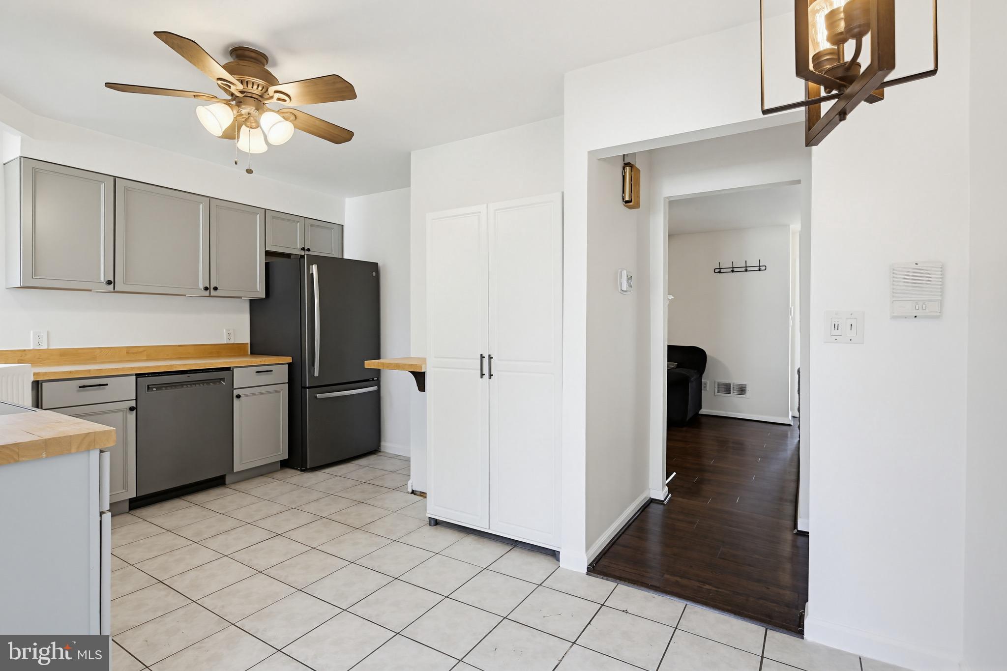 ELDERSBURG - Residential