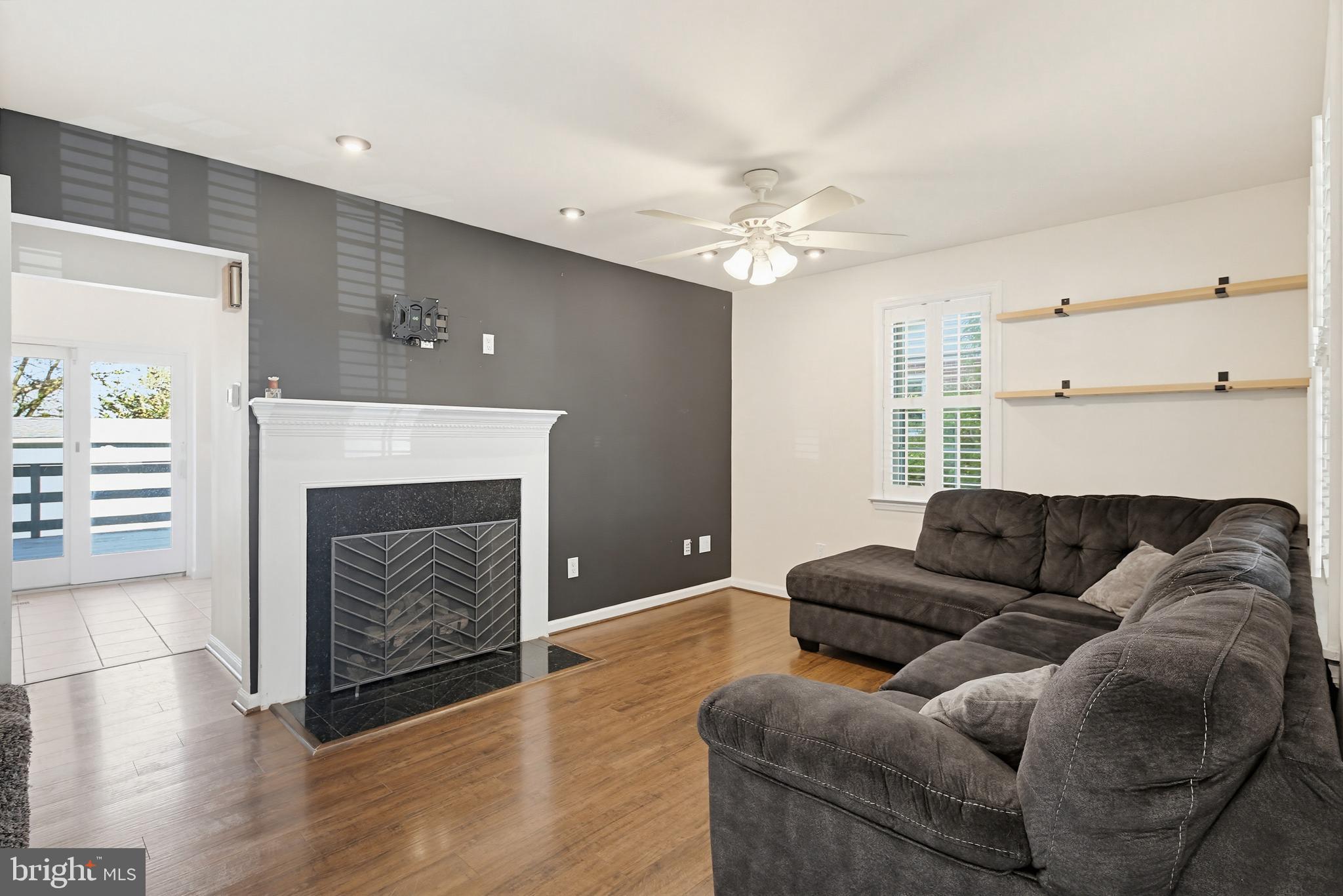 ELDERSBURG - Residential