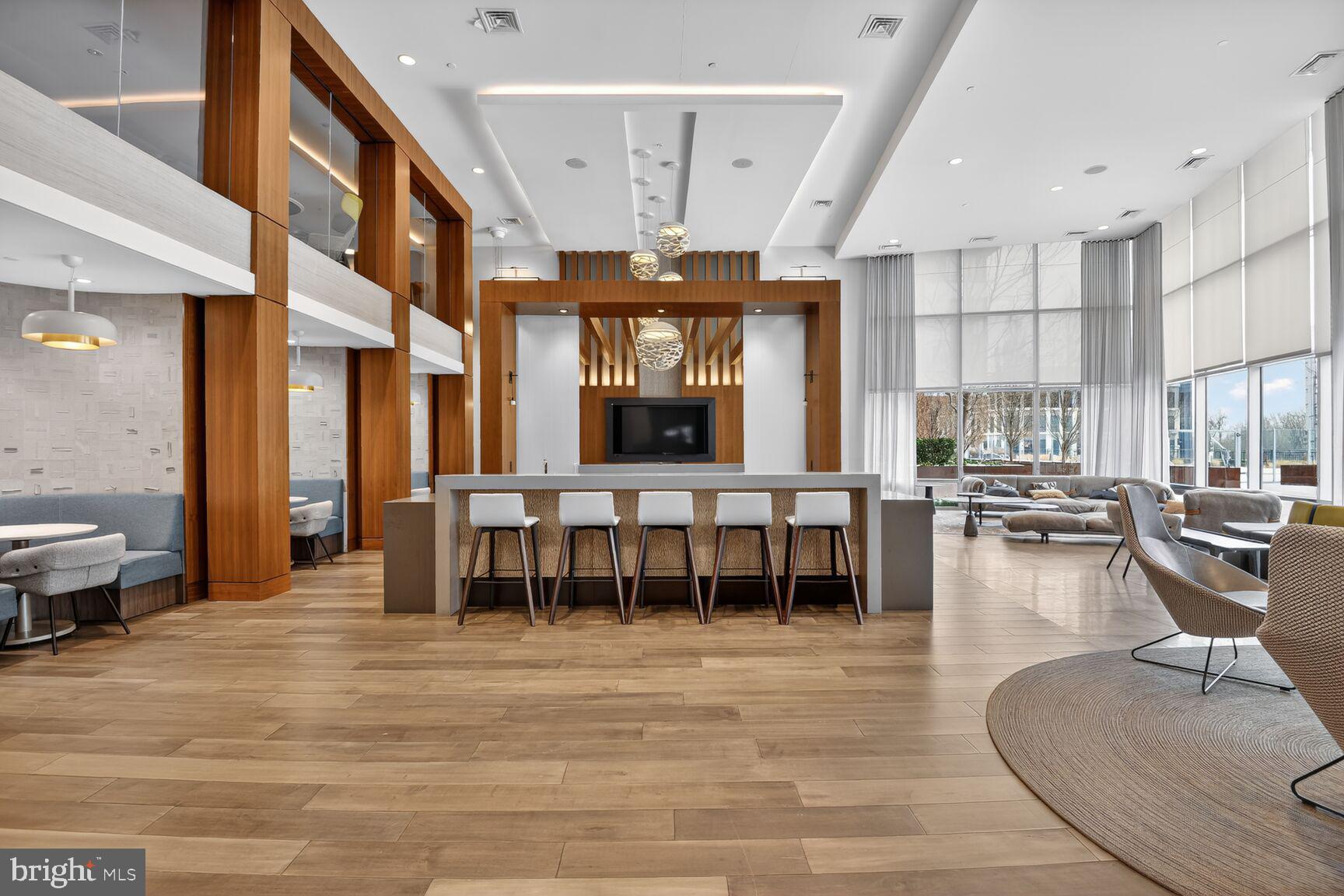 NATIONAL HARBOR - Residential