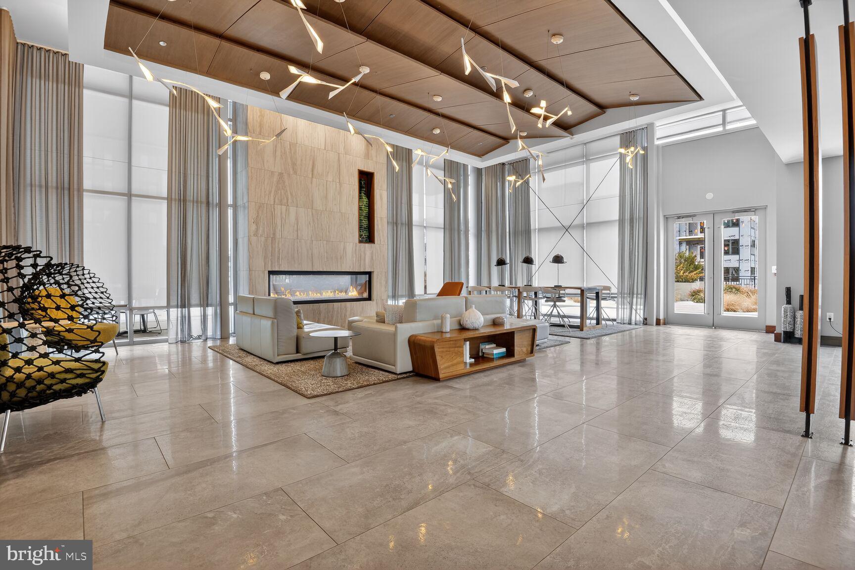 NATIONAL HARBOR - Residential