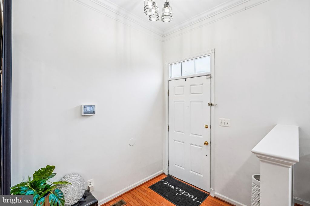 Photo of 25830 Kirkwood Square, CHANTILLY, VA 20152 (MLS # VALO2112030)