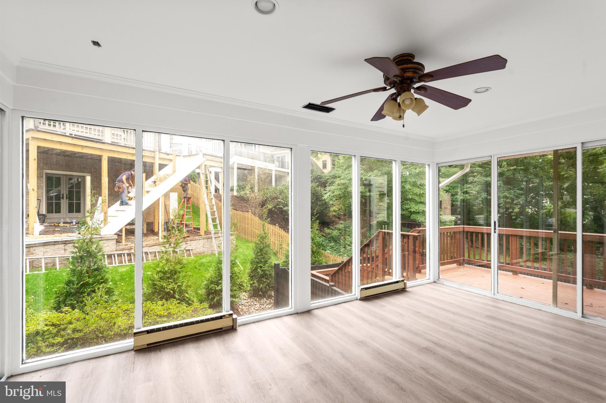 COUNTRY CLUB HILLS - Residential