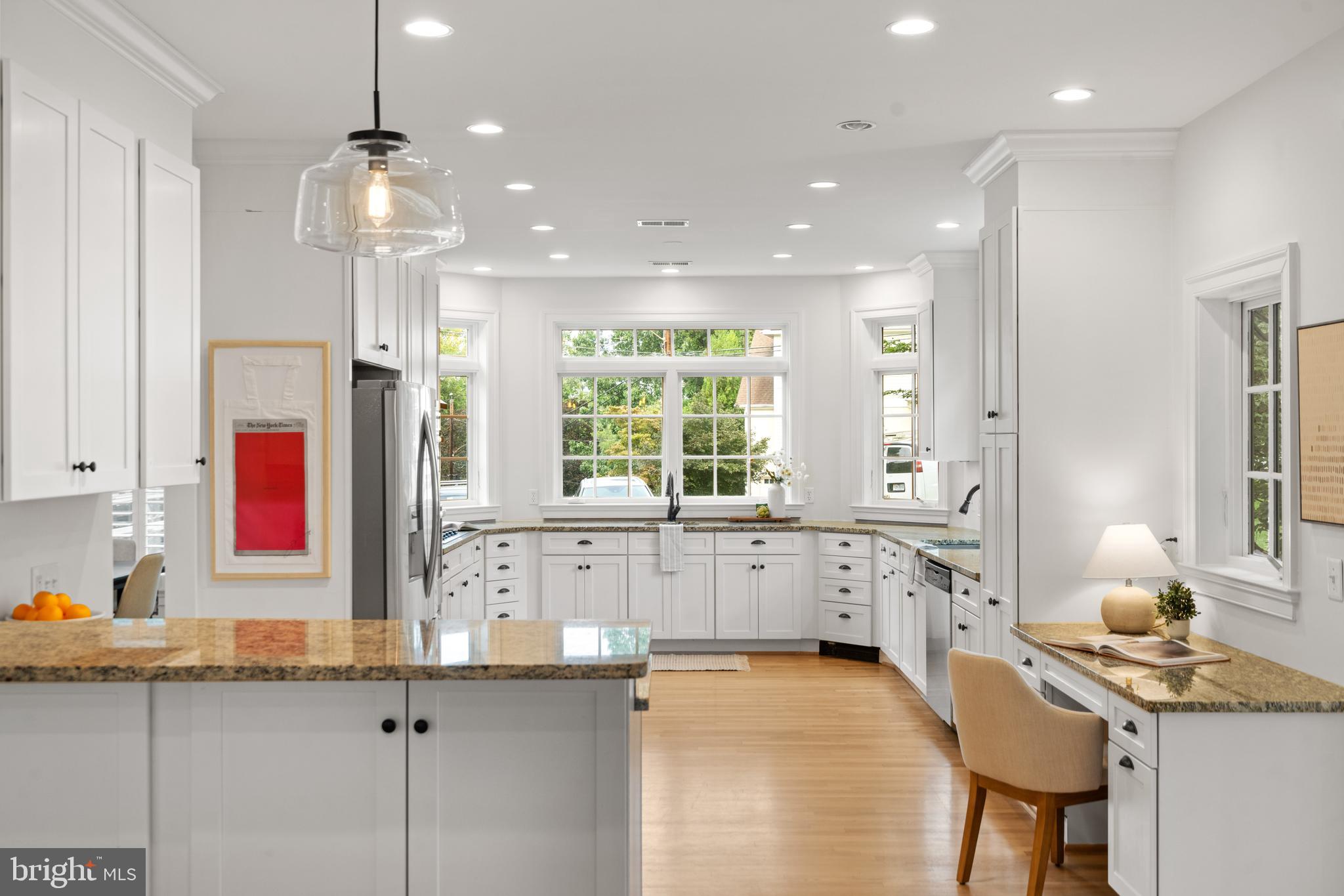 COUNTRY CLUB HILLS - Residential