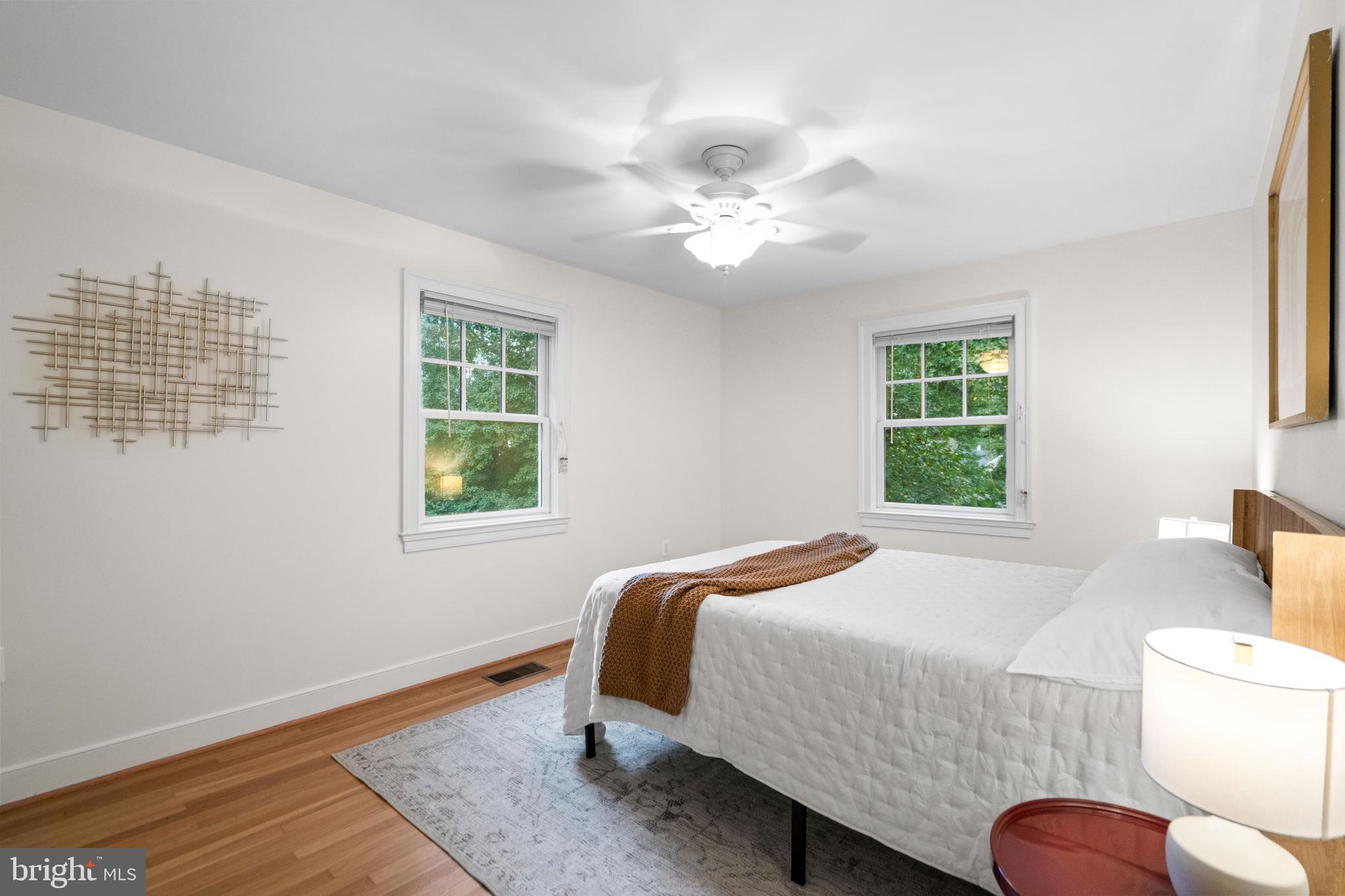 COUNTRY CLUB HILLS - Residential