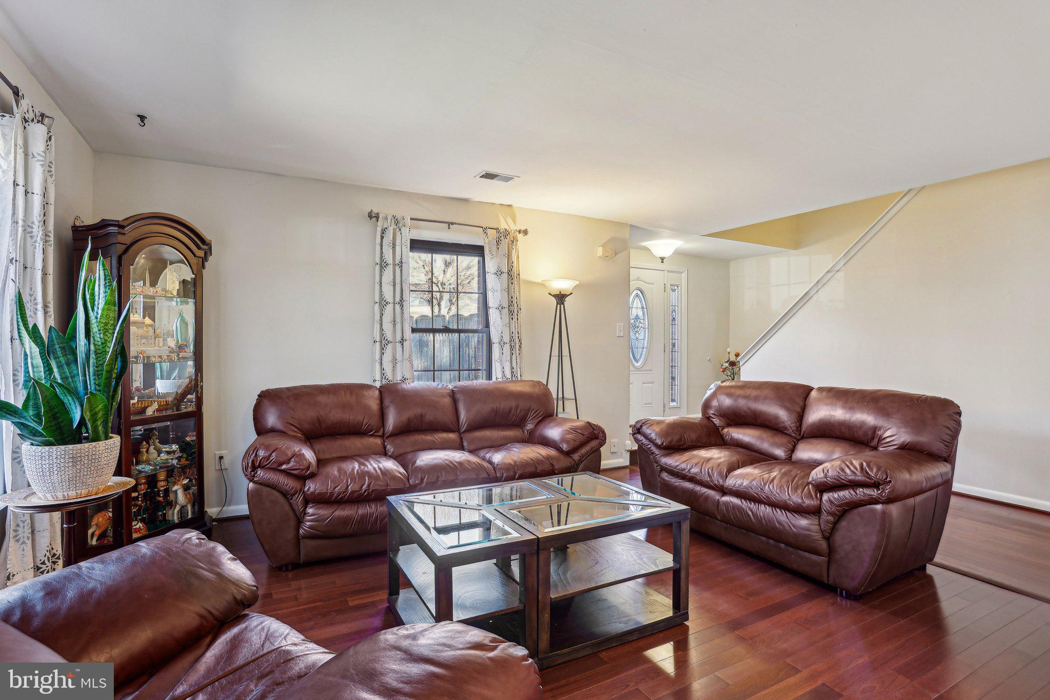 HOLLYBROOKE - Residential