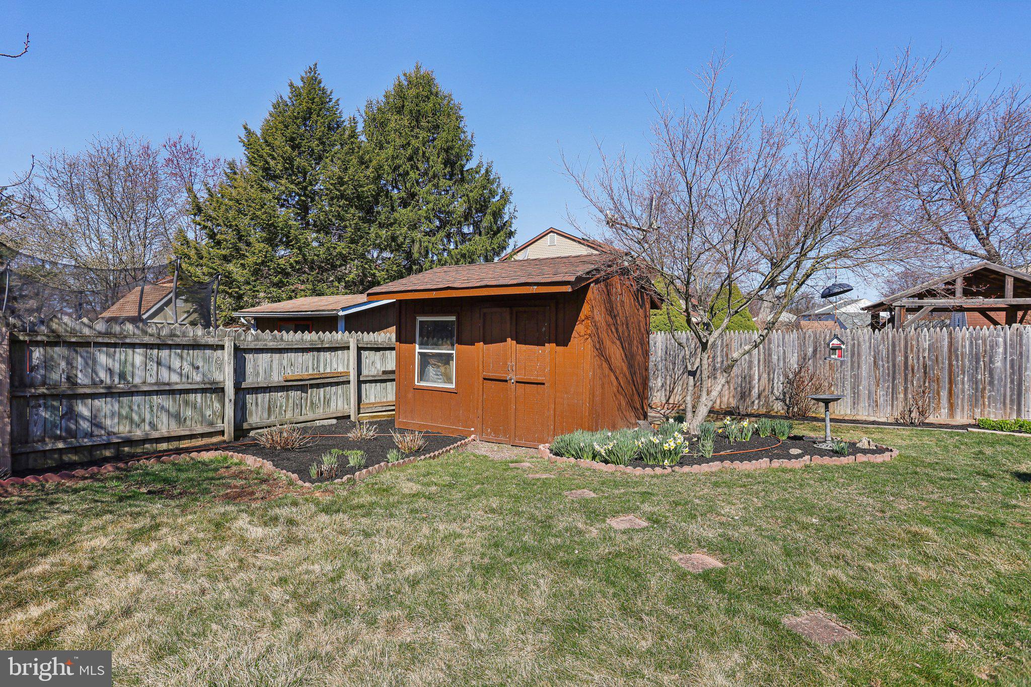 HOLLYBROOKE - Residential