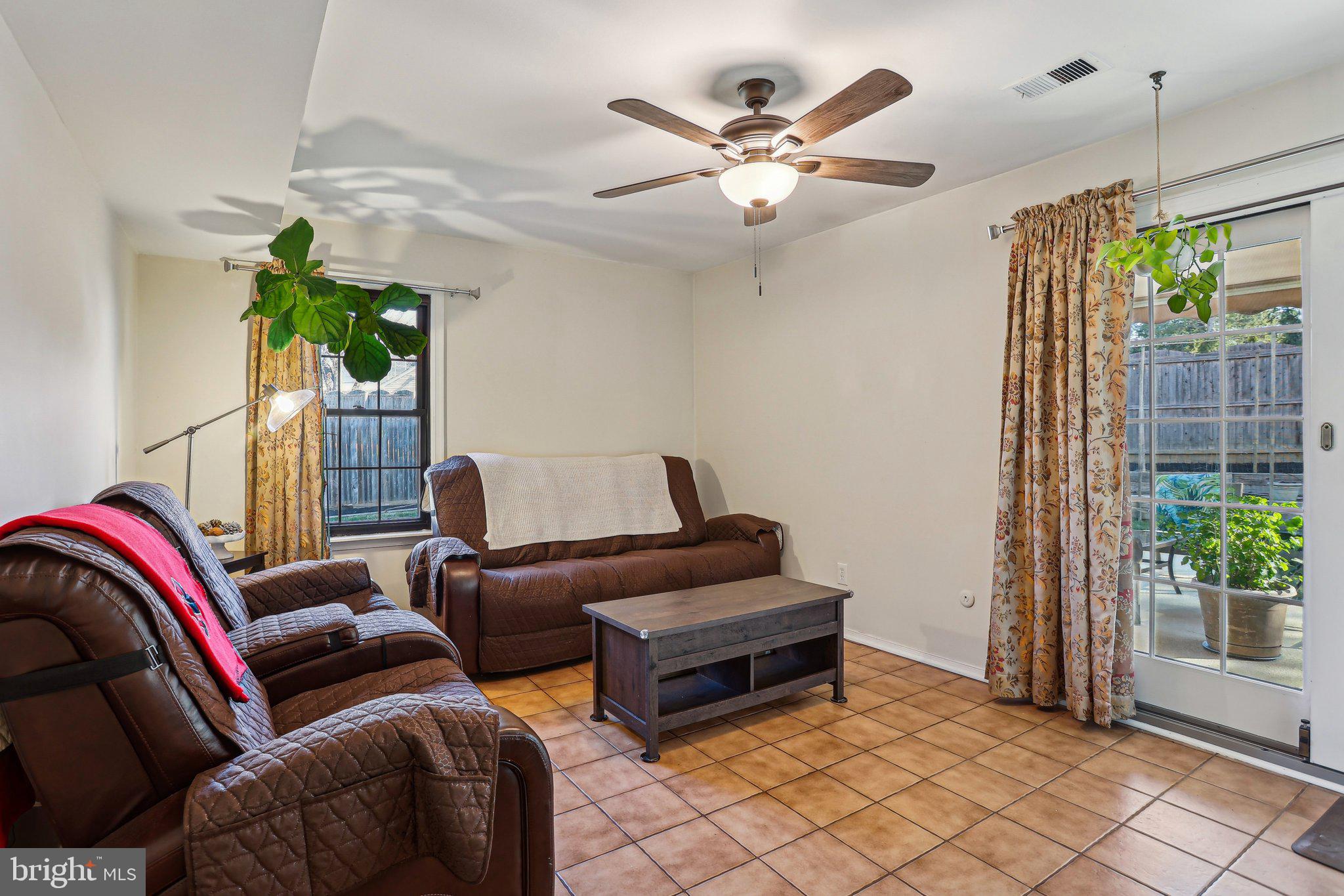 HOLLYBROOKE - Residential