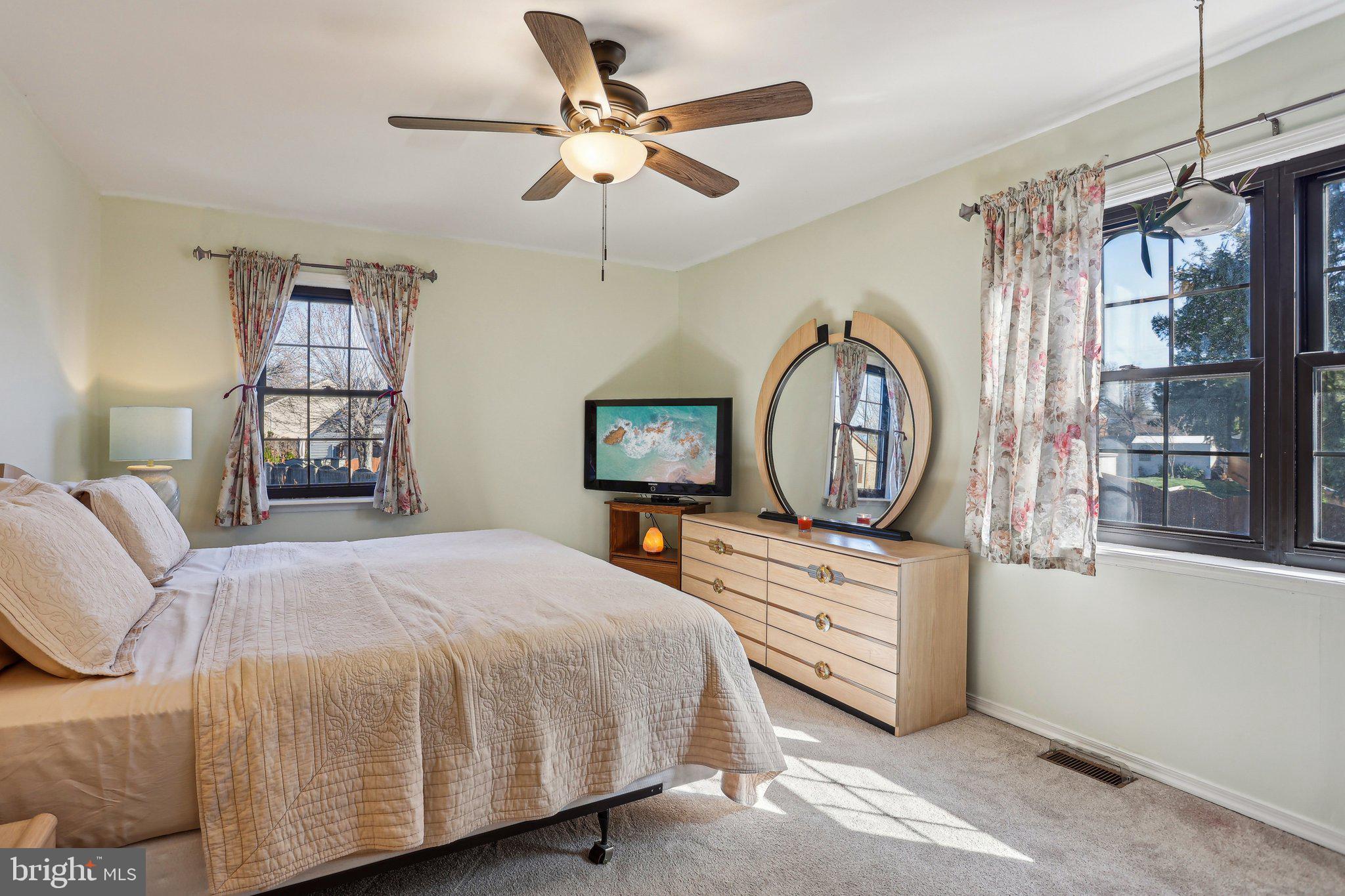 HOLLYBROOKE - Residential