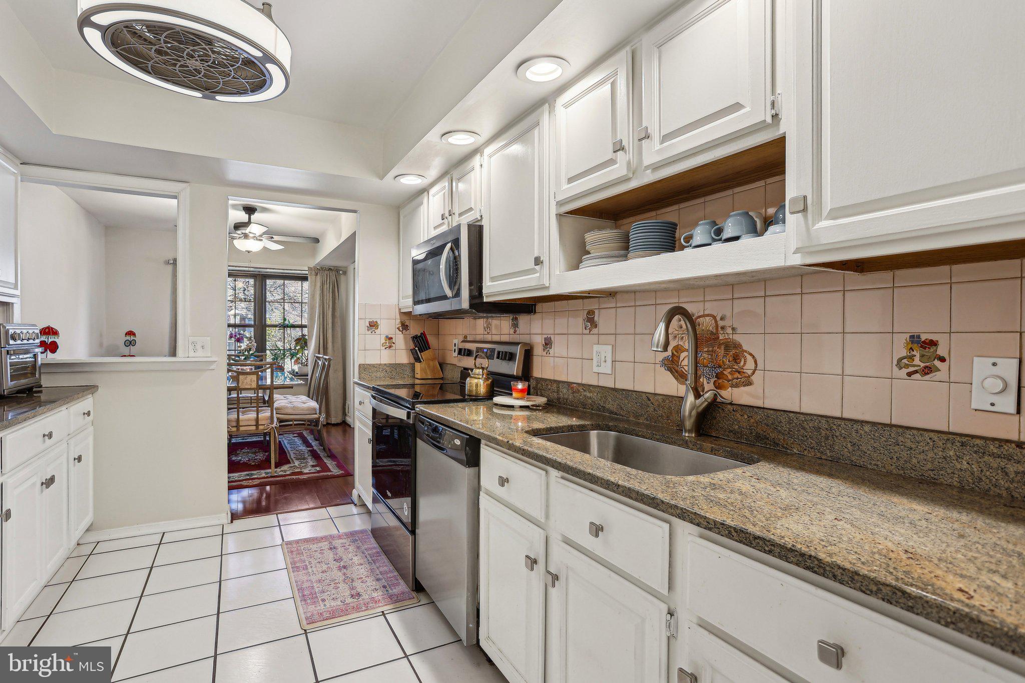 HOLLYBROOKE - Residential