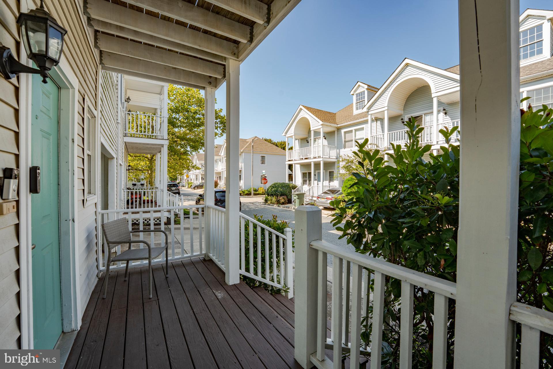 4 WINDJAMMER COURT