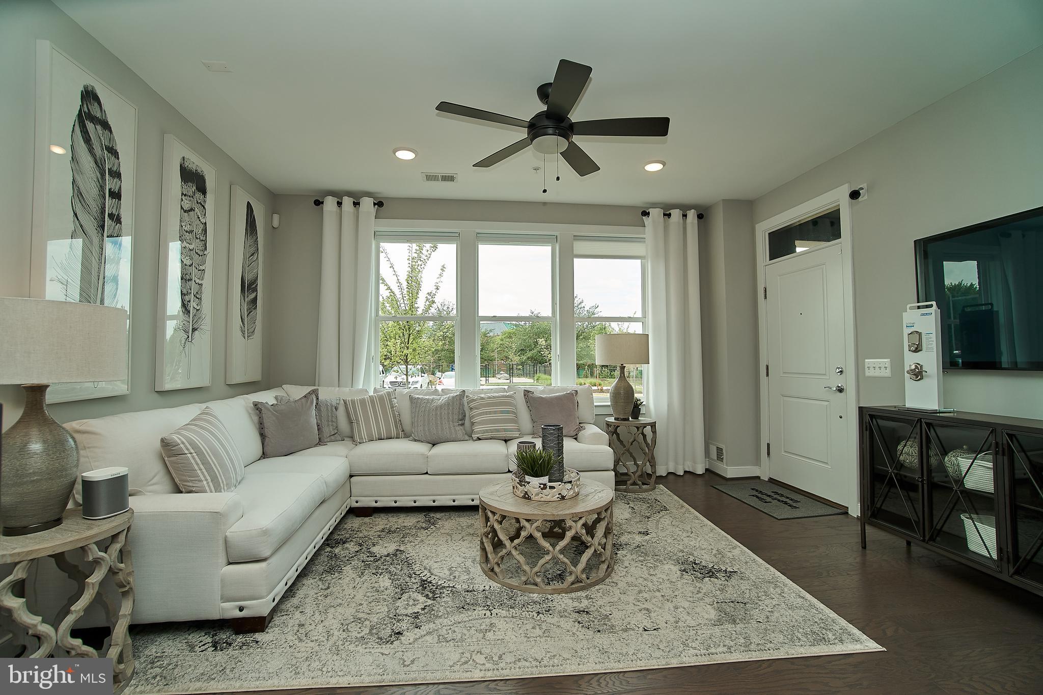 METROPARK AT ARROWBROOK - Residential Lease