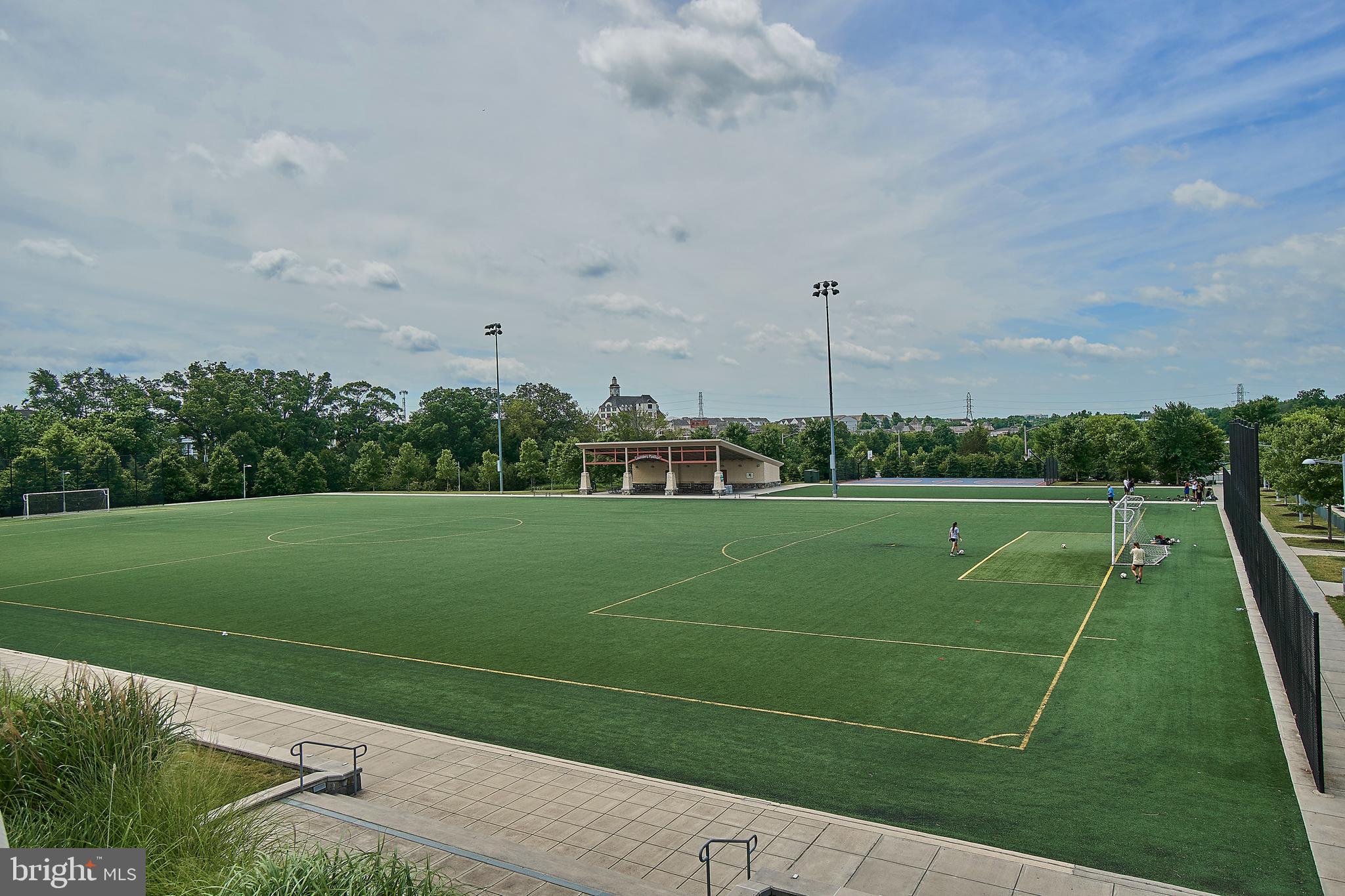 METROPARK AT ARROWBROOK - Residential Lease