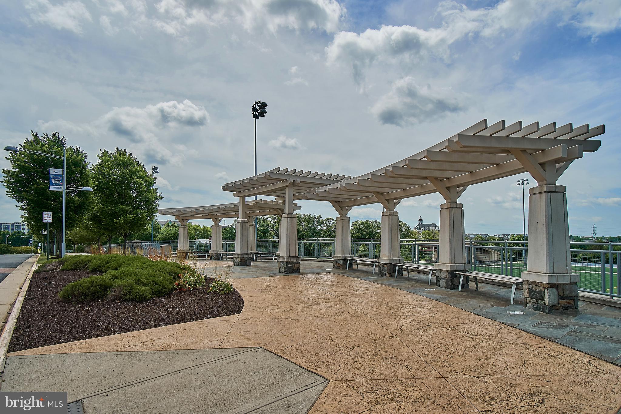 METROPARK AT ARROWBROOK - Residential Lease