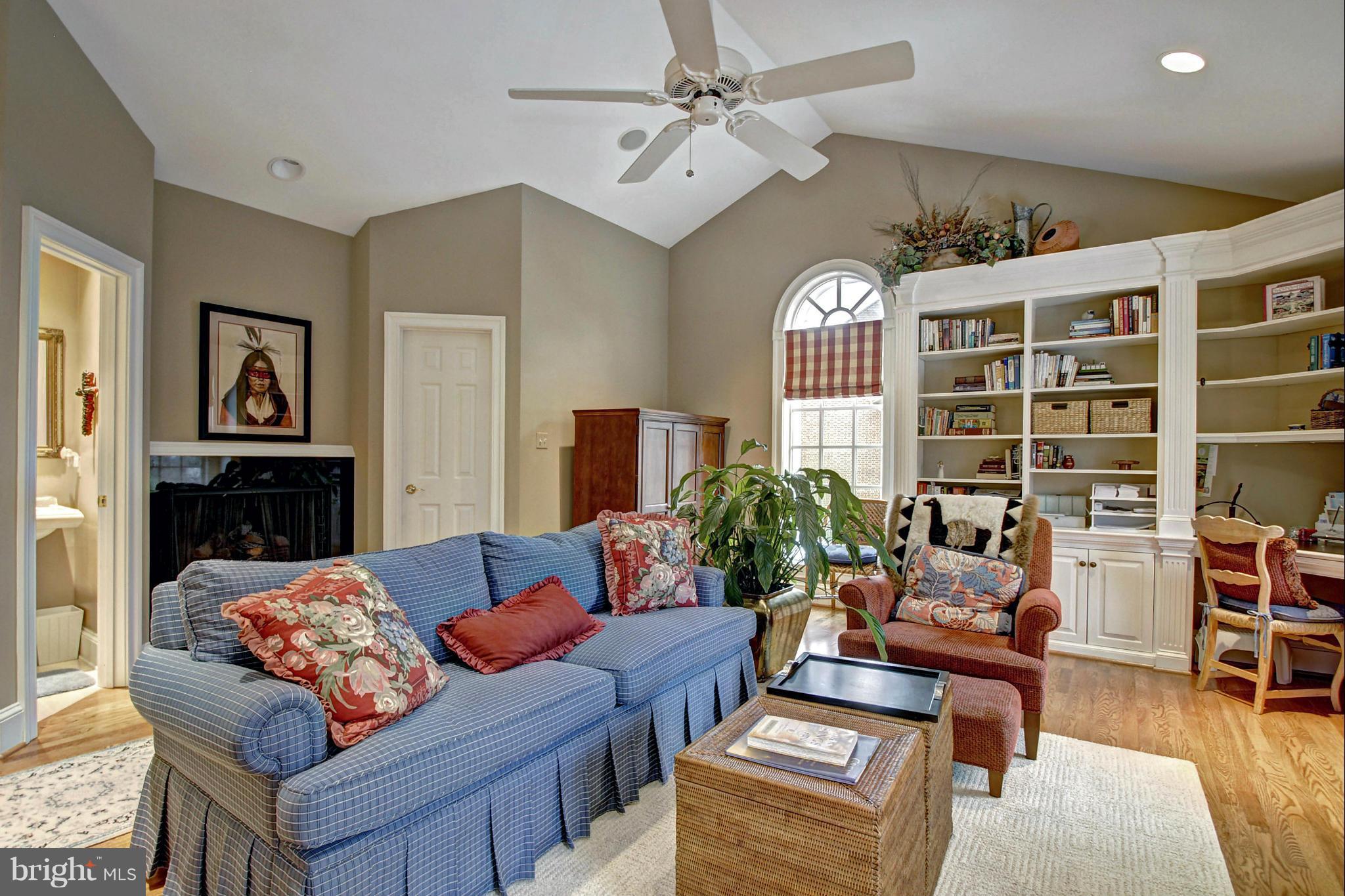 CHAIN BRIDGE TERRACE - Residential