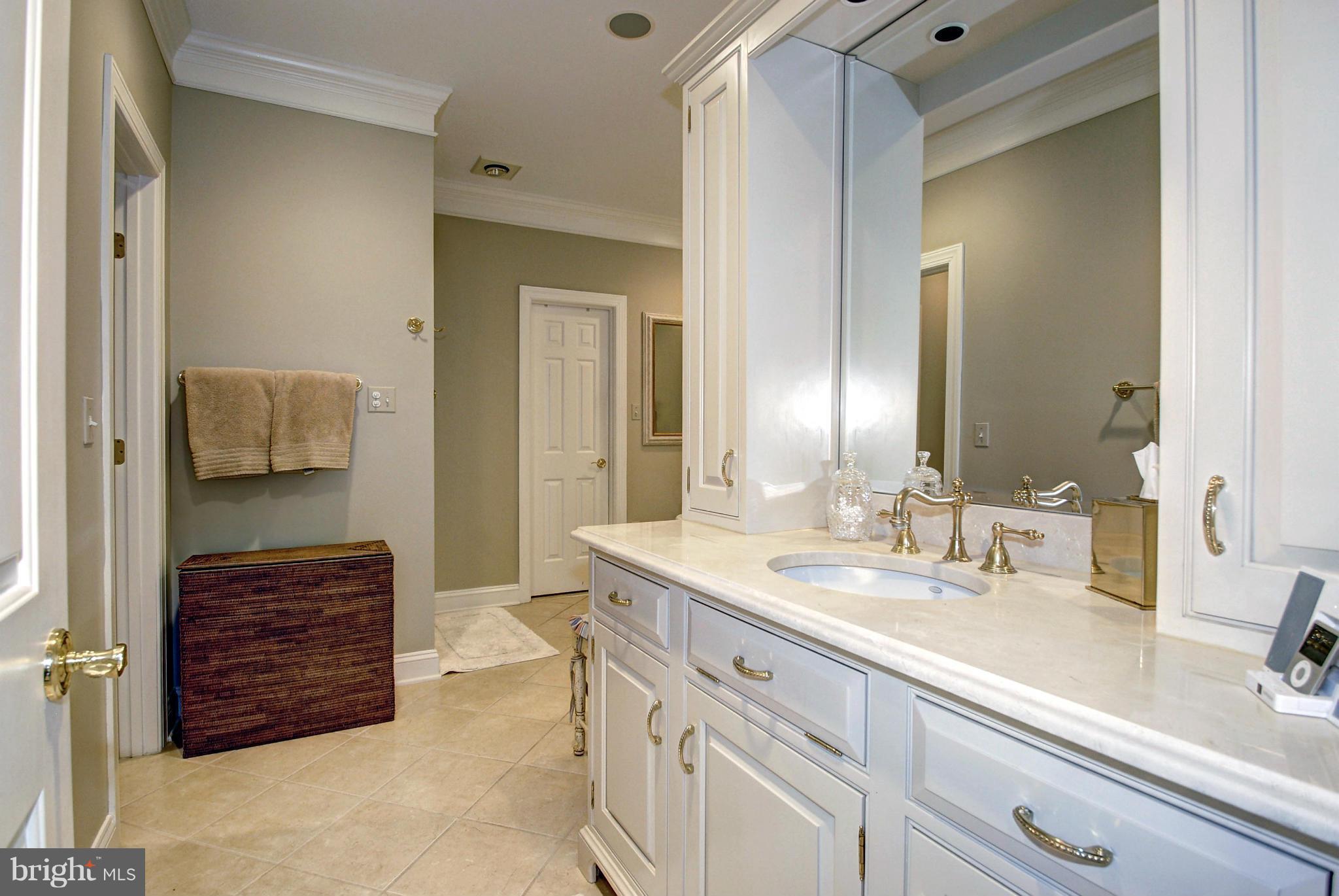 CHAIN BRIDGE TERRACE - Residential