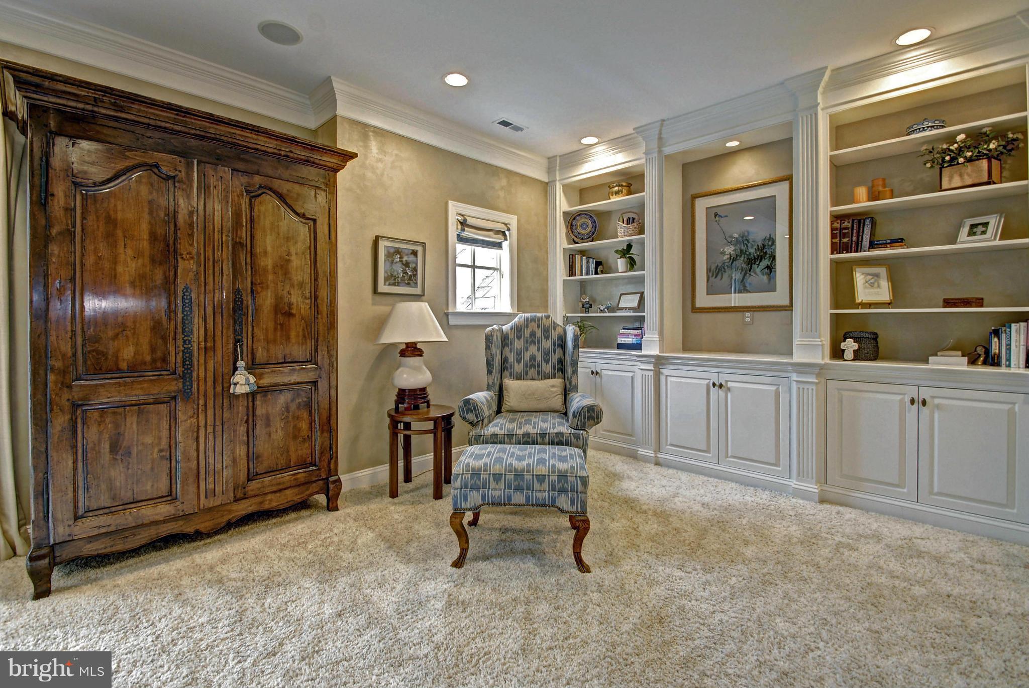 CHAIN BRIDGE TERRACE - Residential