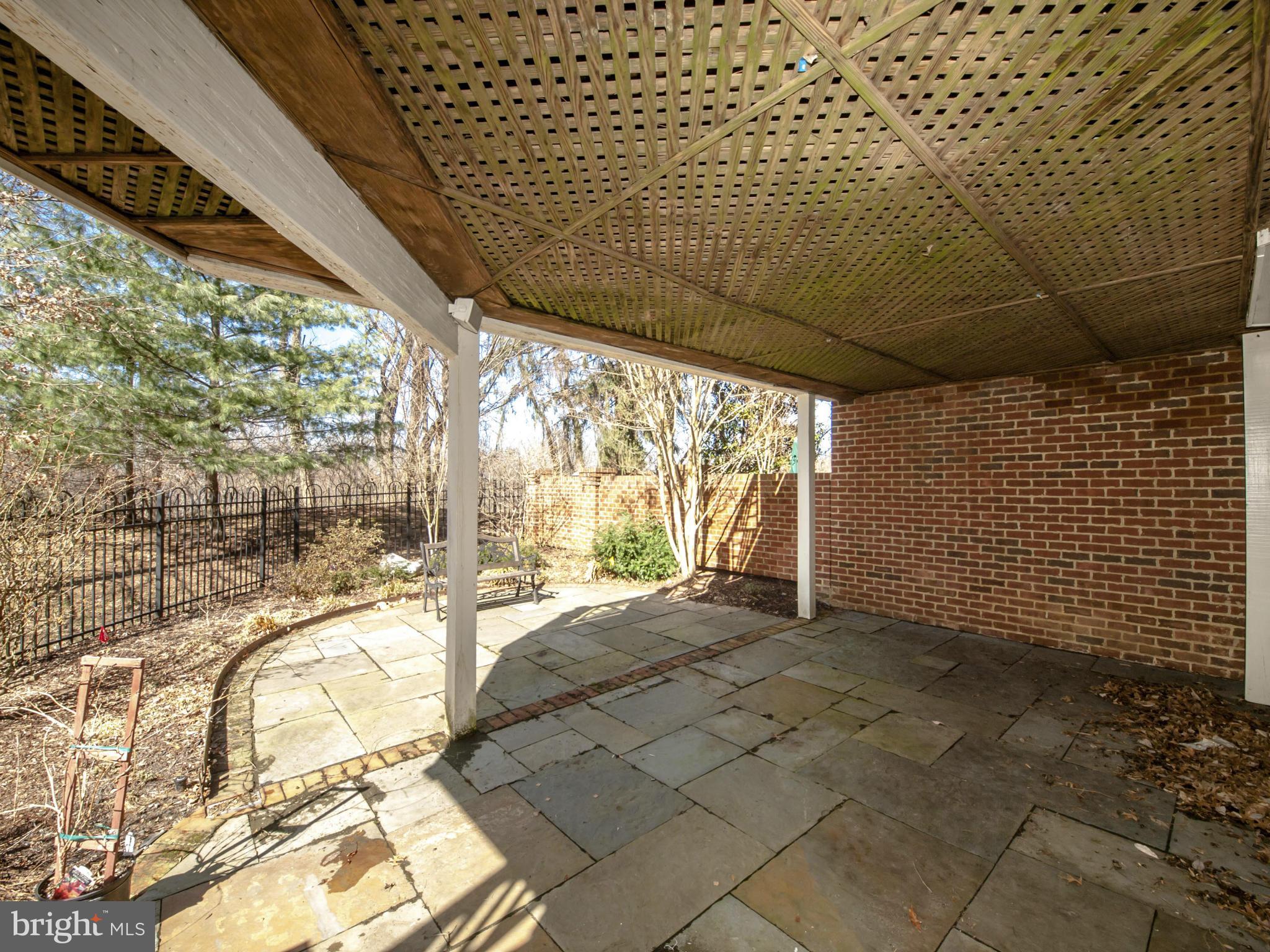 CHAIN BRIDGE TERRACE - Residential