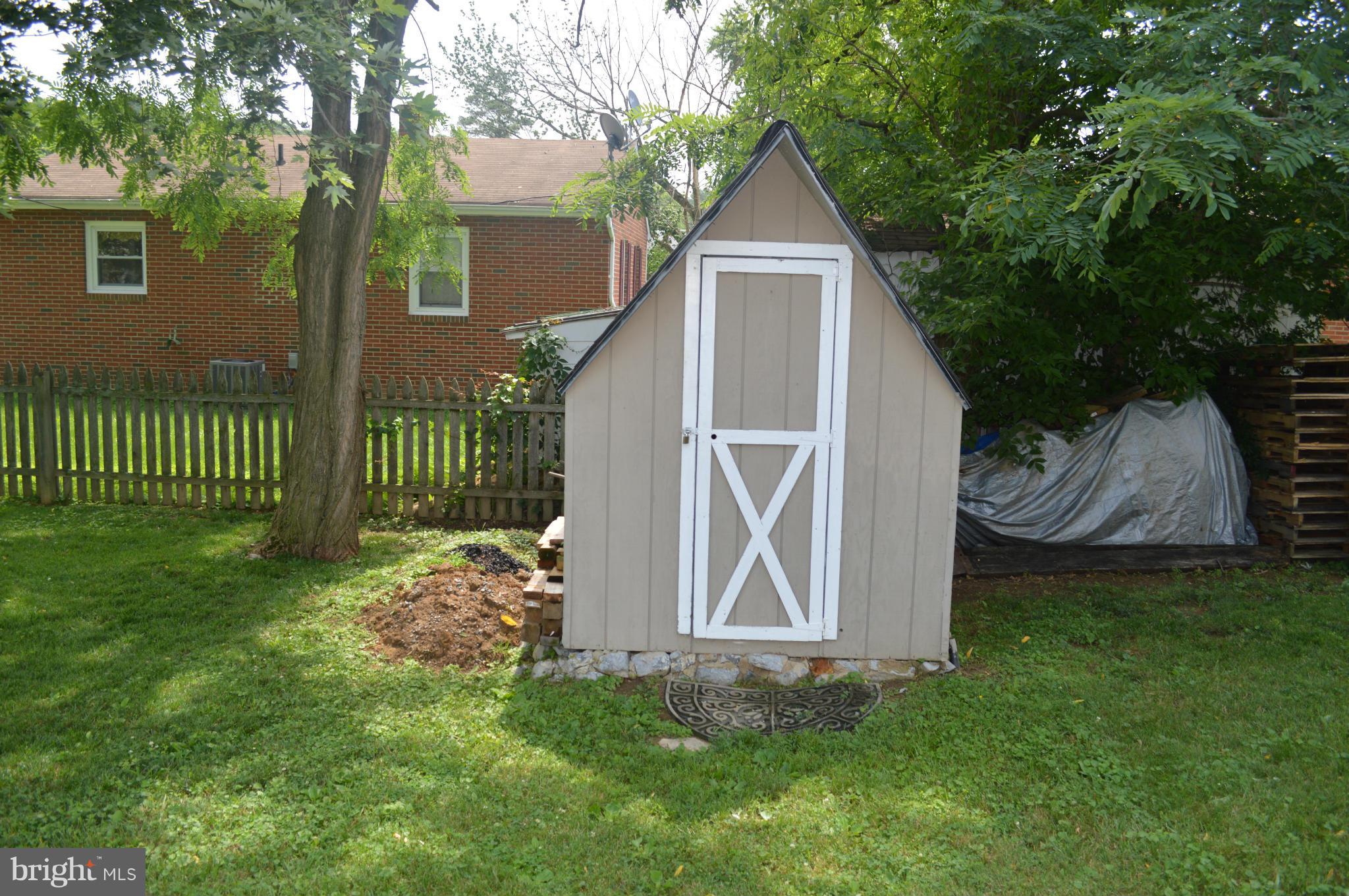 WASHINGTON COURT - Residential