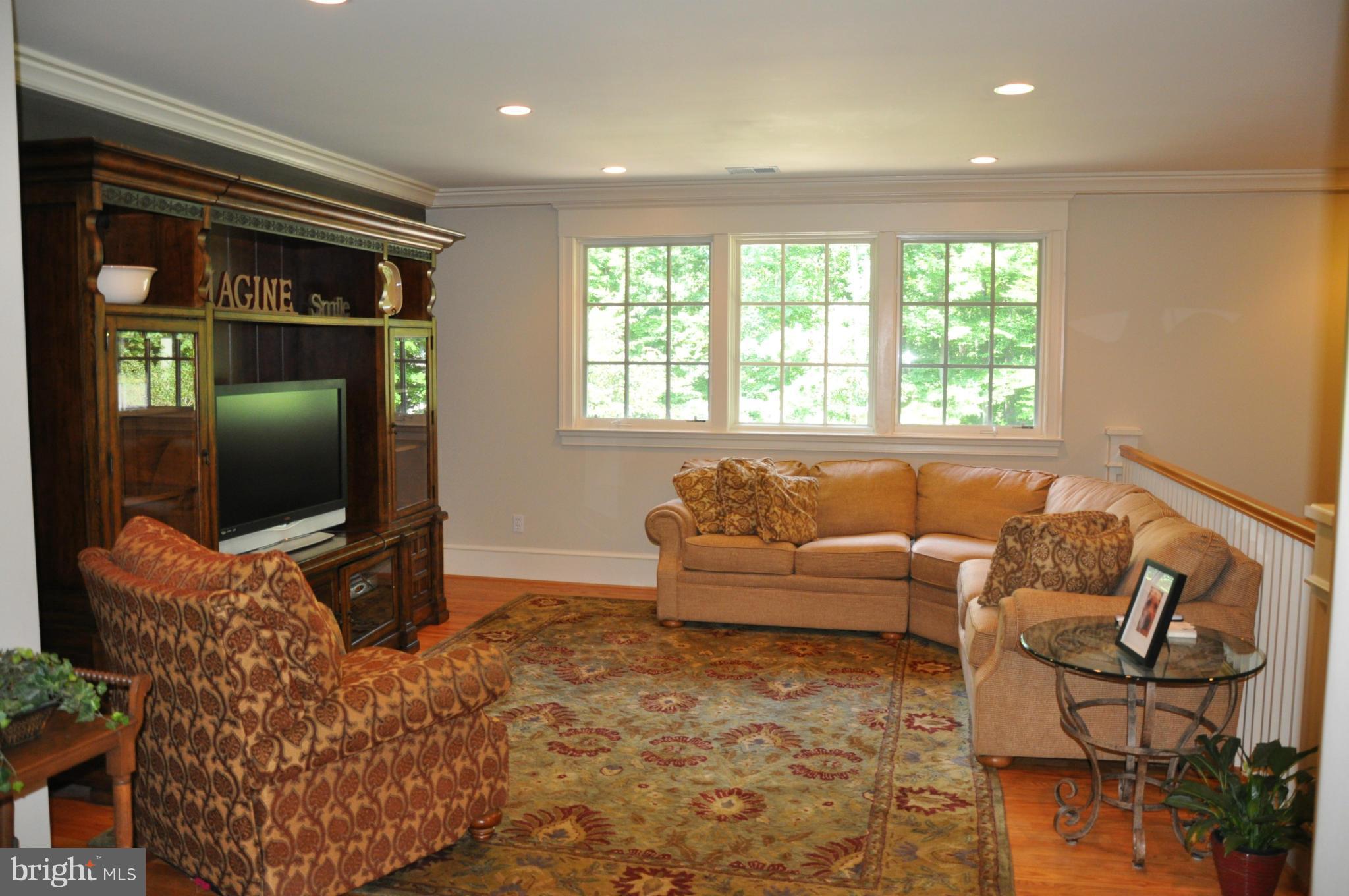 MERRY GO ROUND FARM - Residential