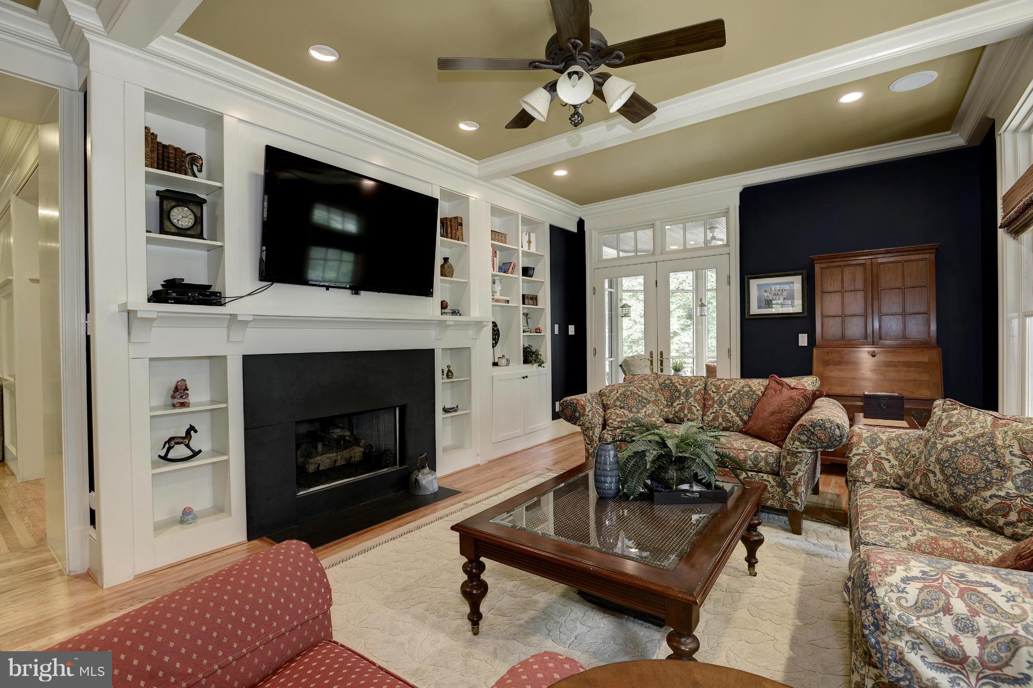 MERRY GO ROUND FARM - Residential