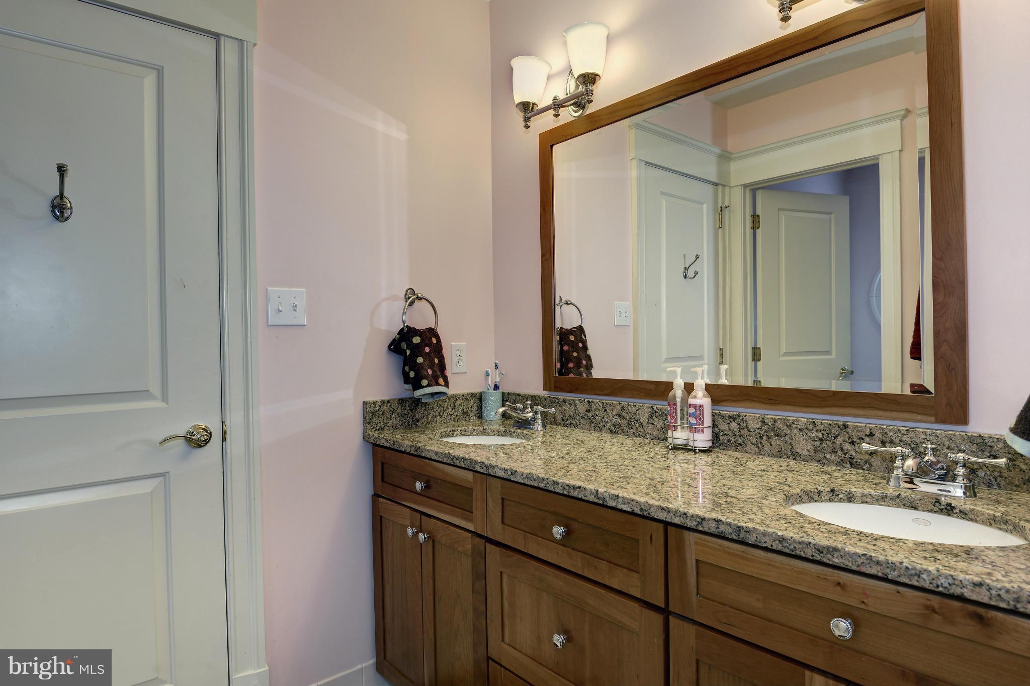 MERRY GO ROUND FARM - Residential