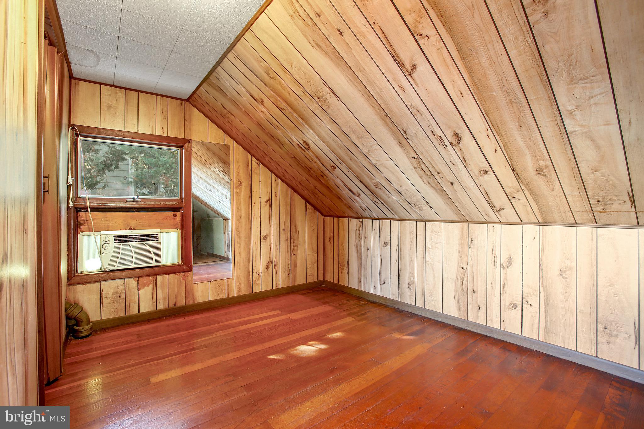 SHOREHAM BEACH - Residential