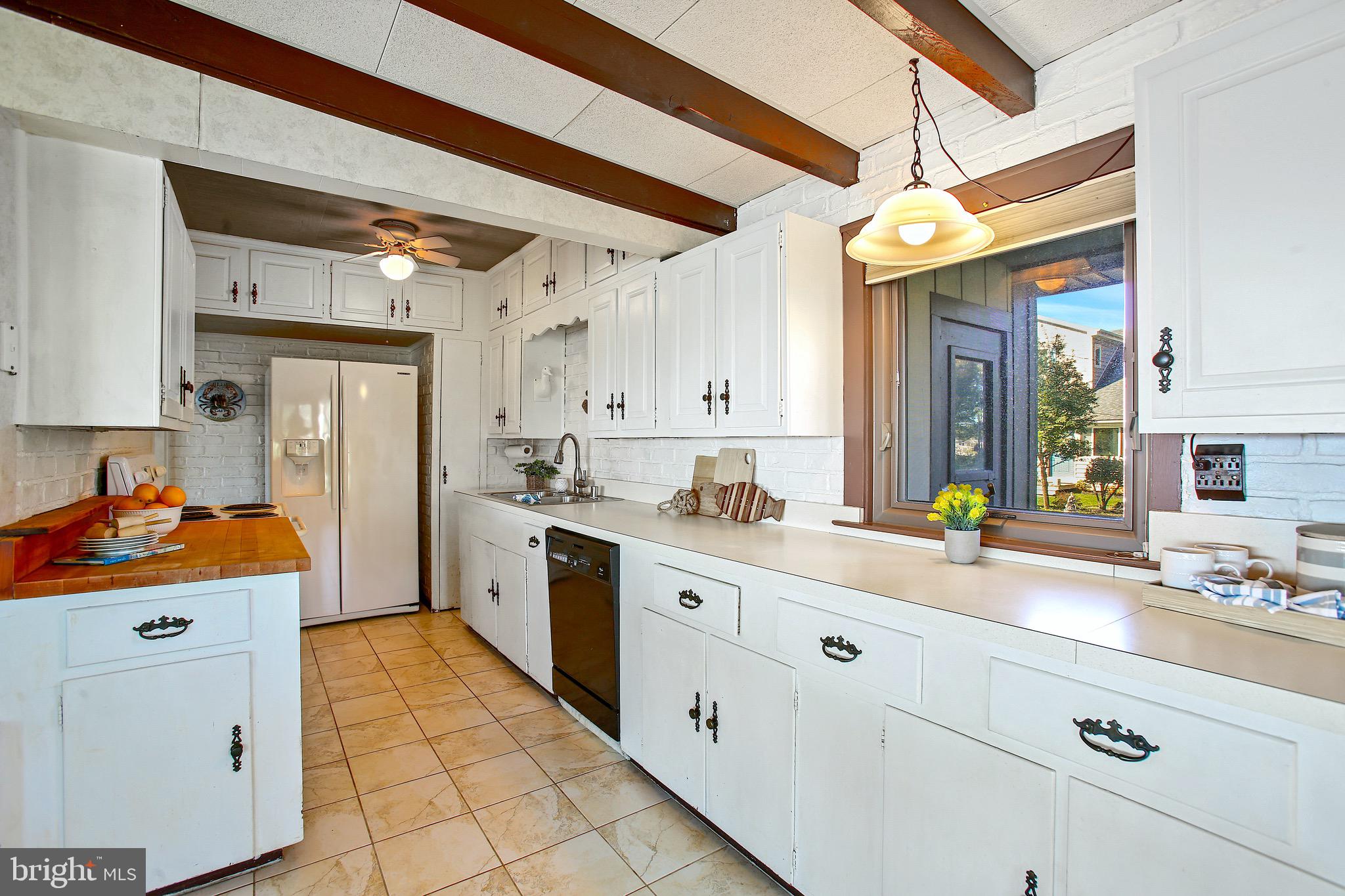 SHOREHAM BEACH - Residential