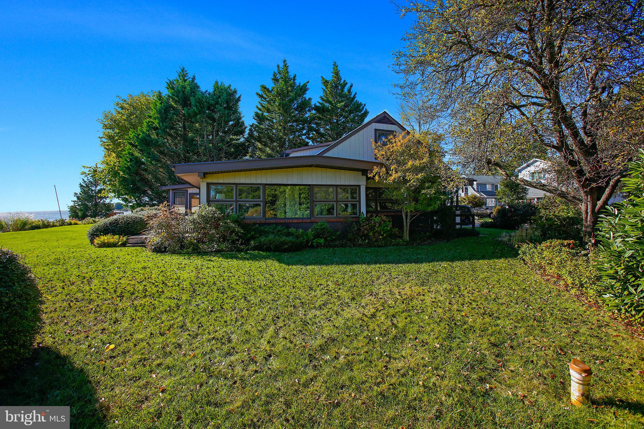 SHOREHAM BEACH - Residential