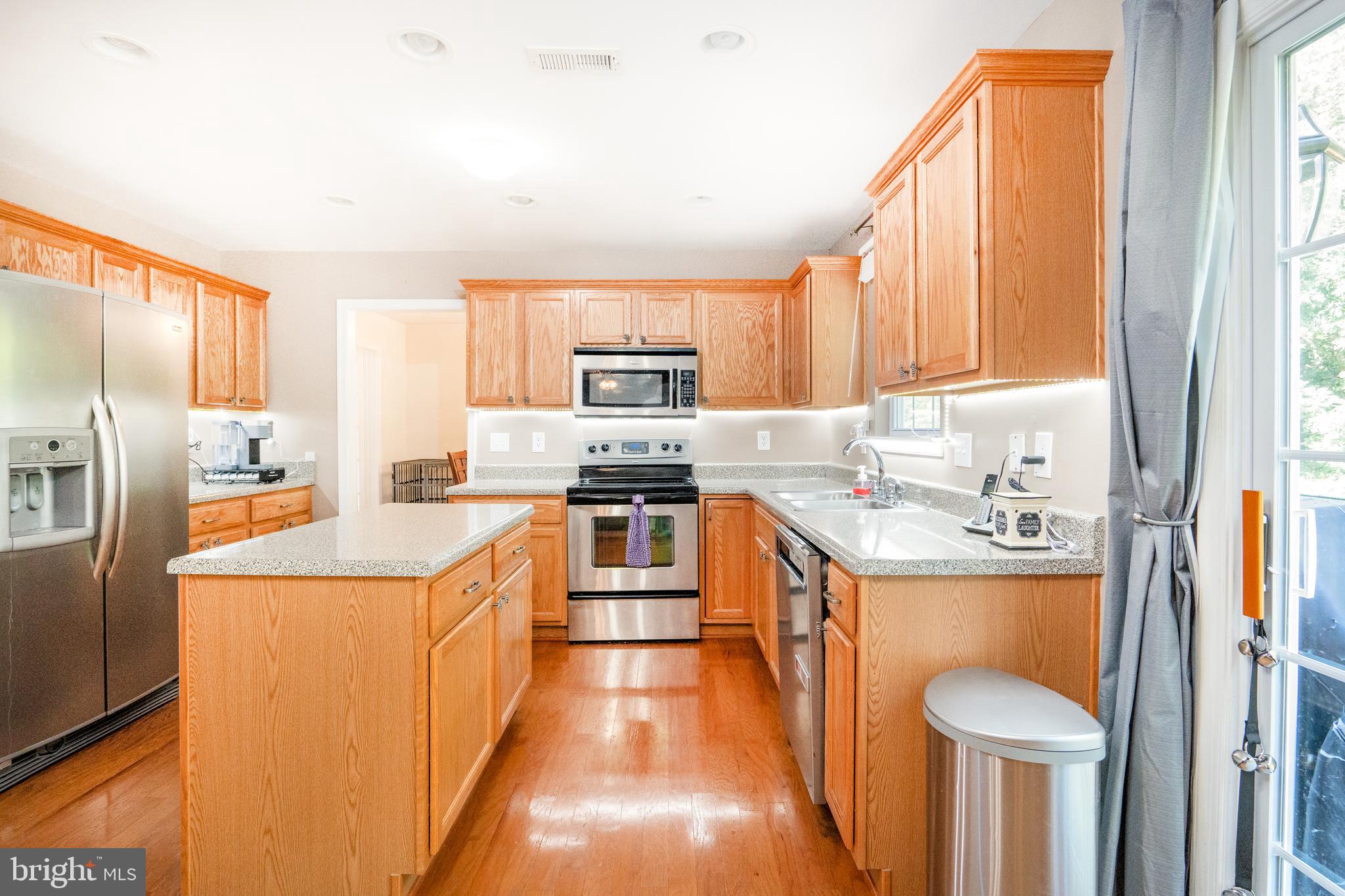 COUNTRYSIDE - Residential