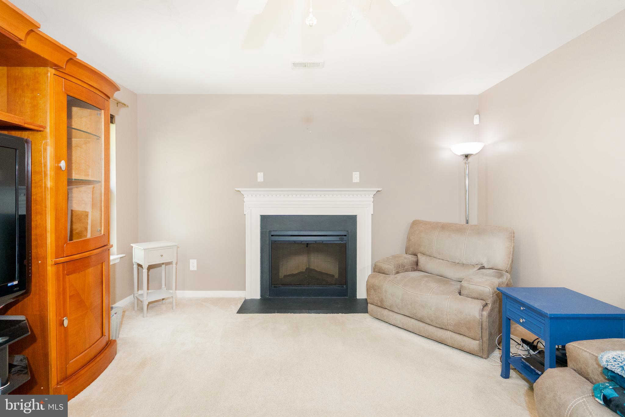 COUNTRYSIDE - Residential