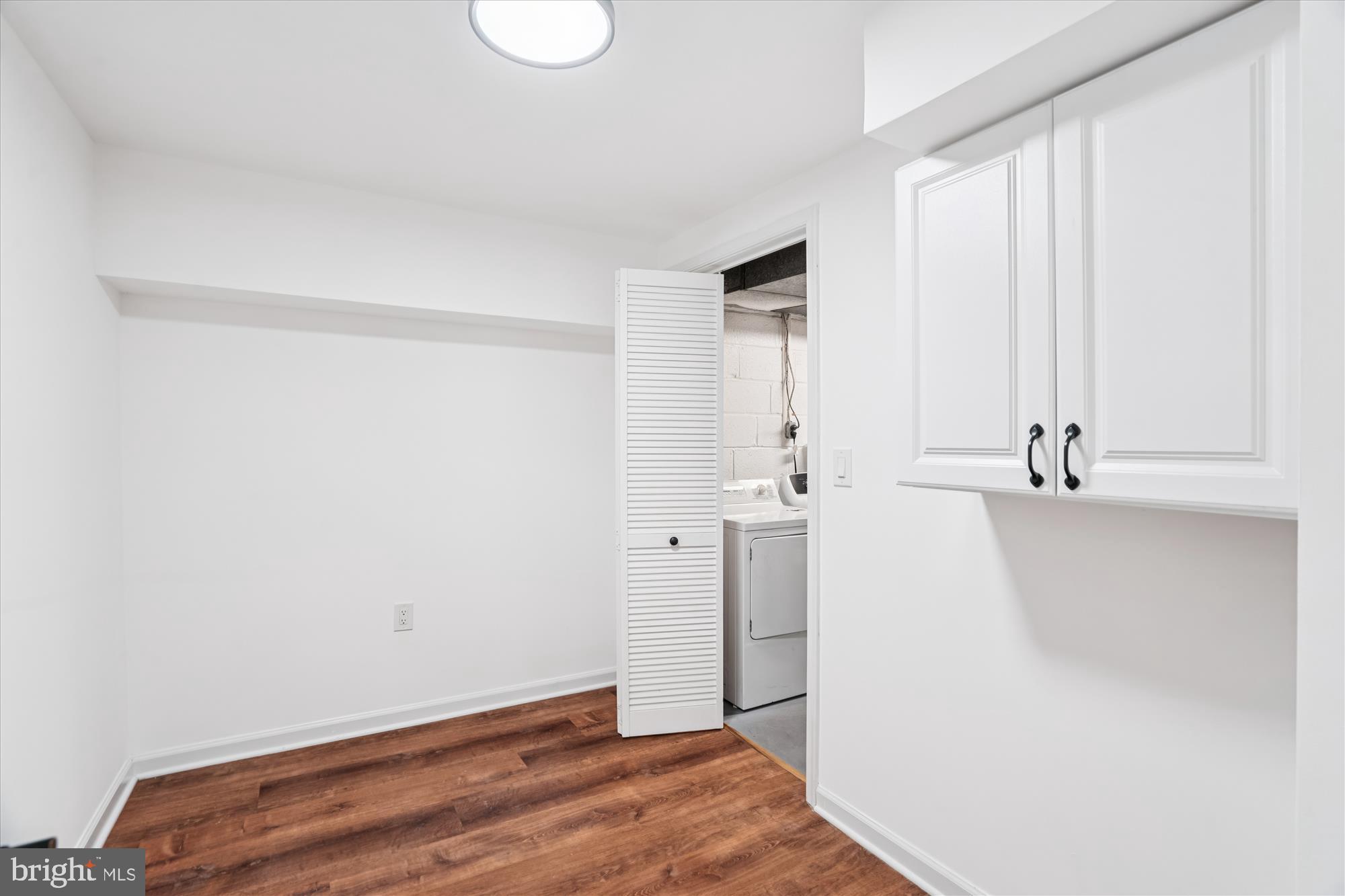 CALVERTON - Residential