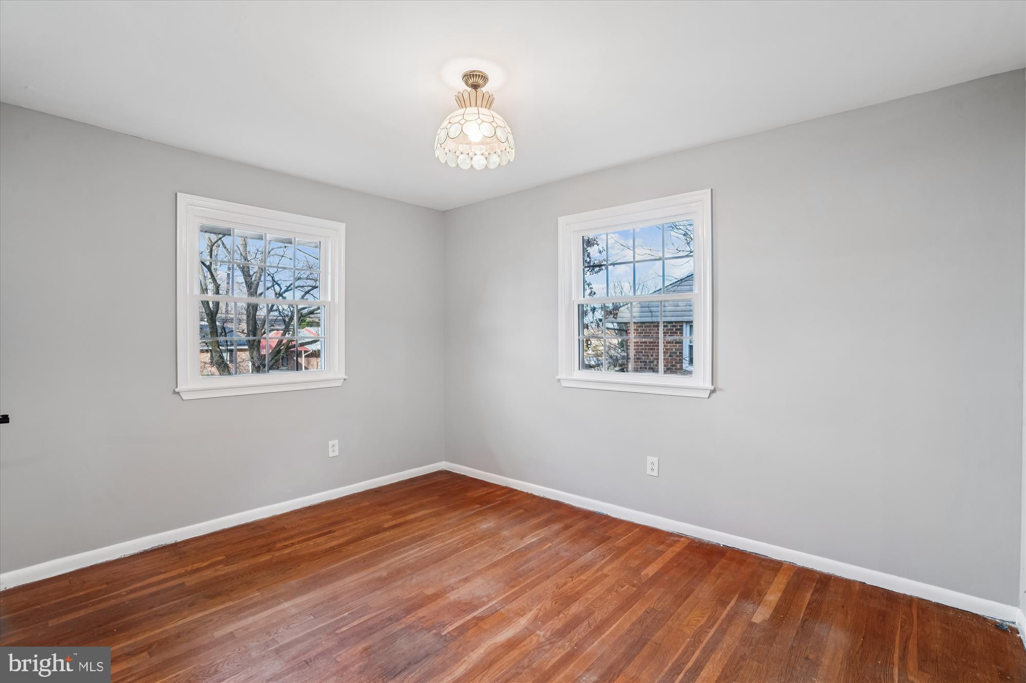 CALVERTON - Residential