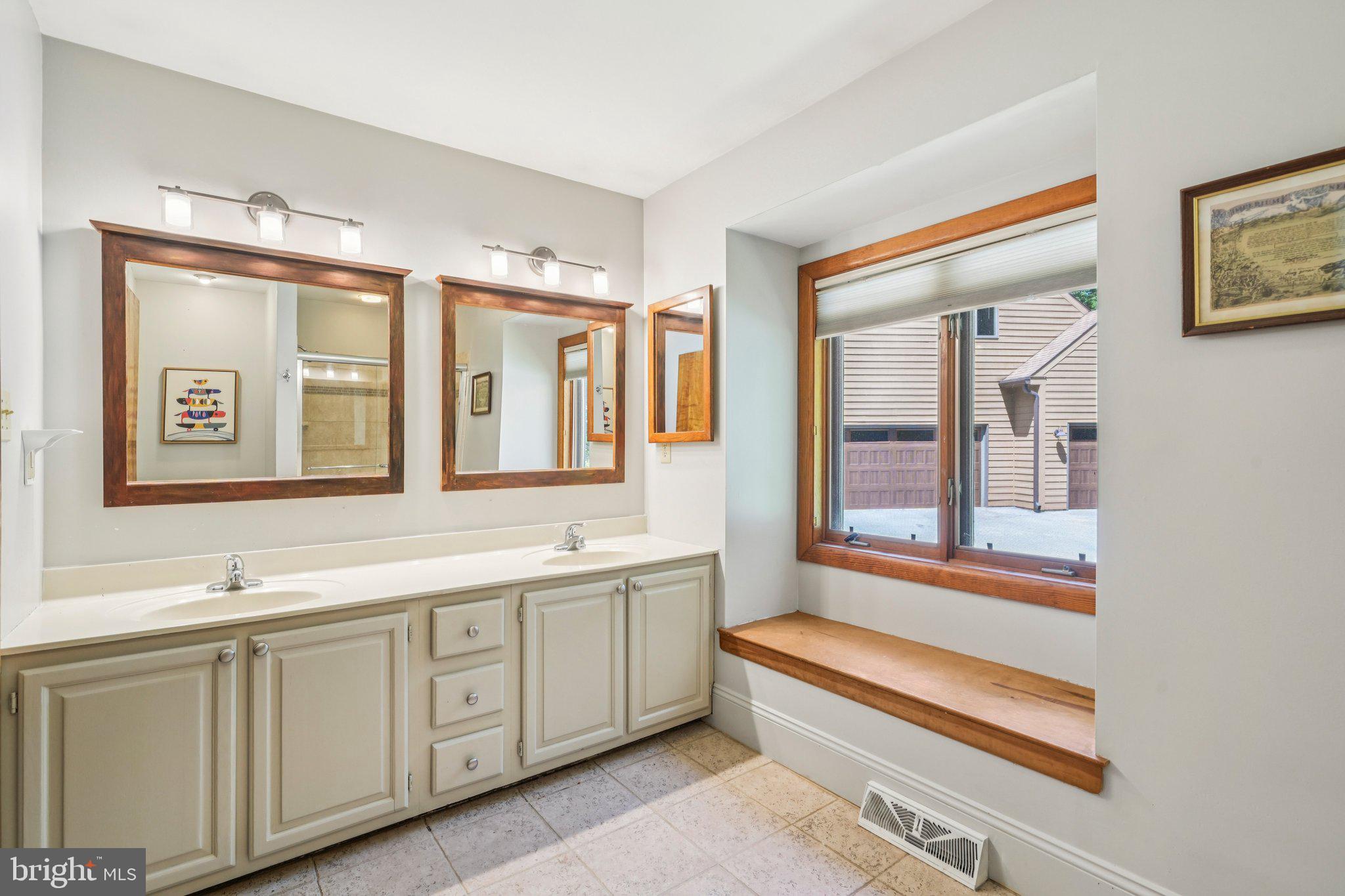 WEST WHITELAND TWP - Residential