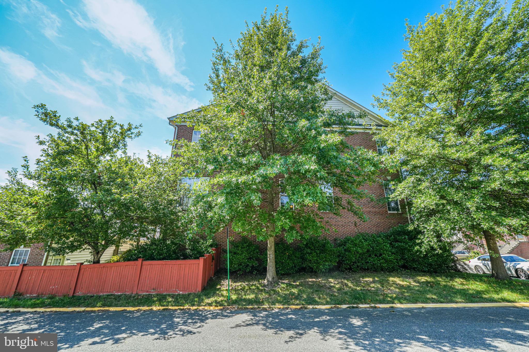 PORT POTOMAC - Residential