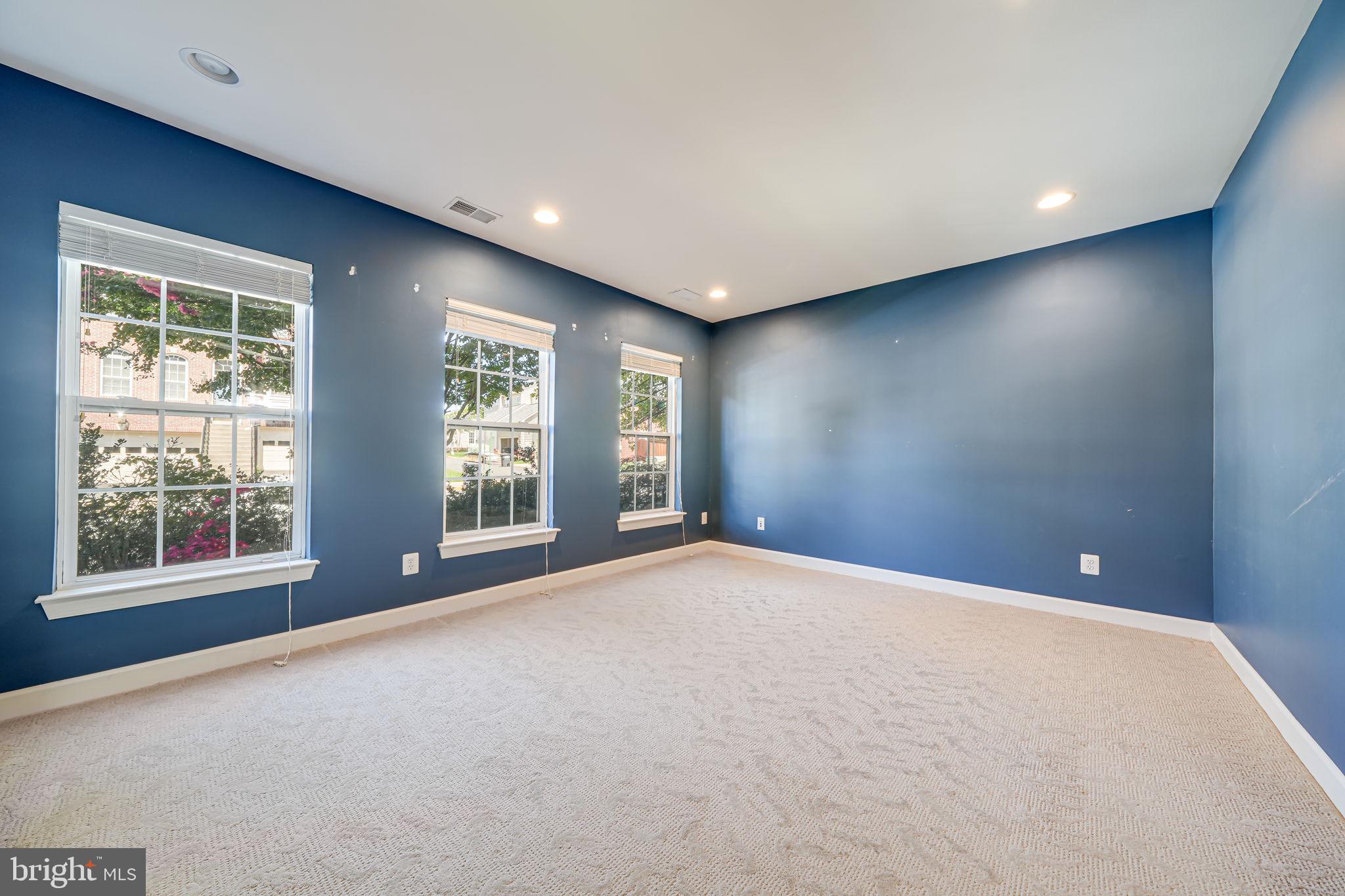 PORT POTOMAC - Residential