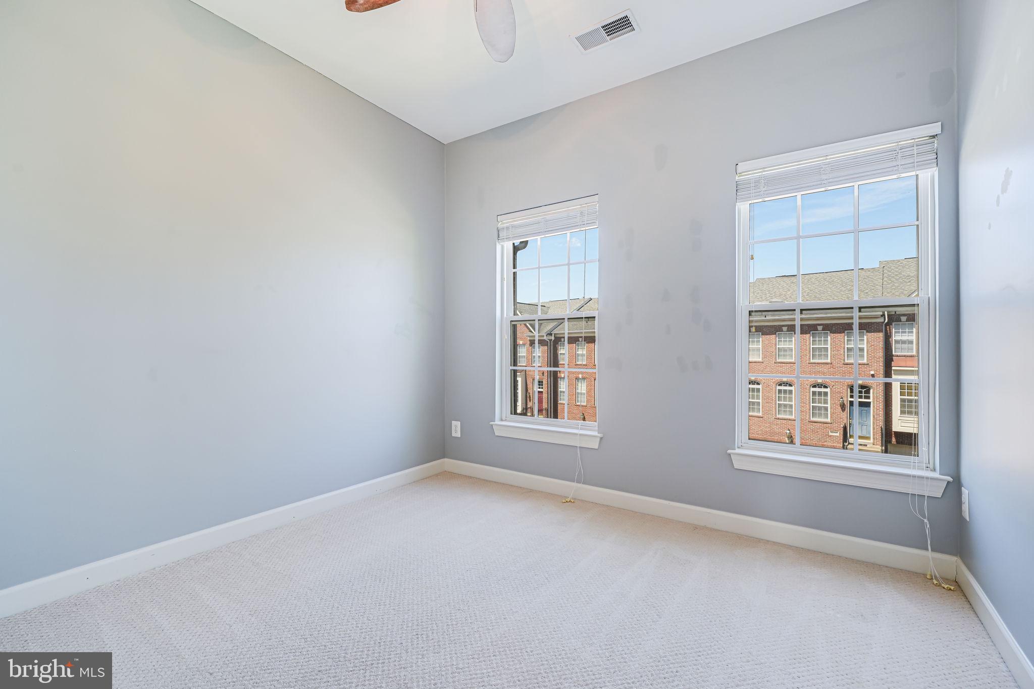 PORT POTOMAC - Residential