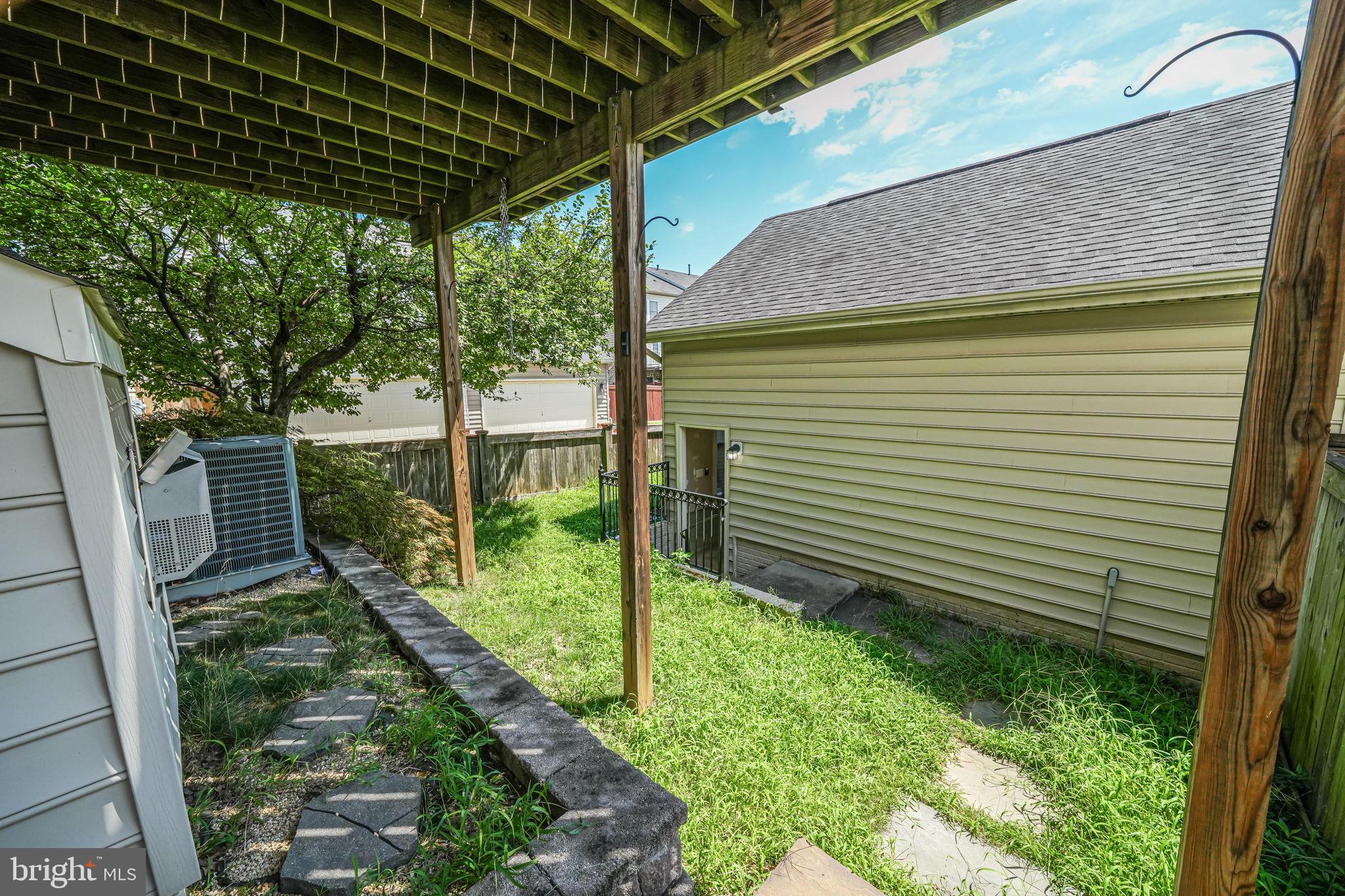 PORT POTOMAC - Residential