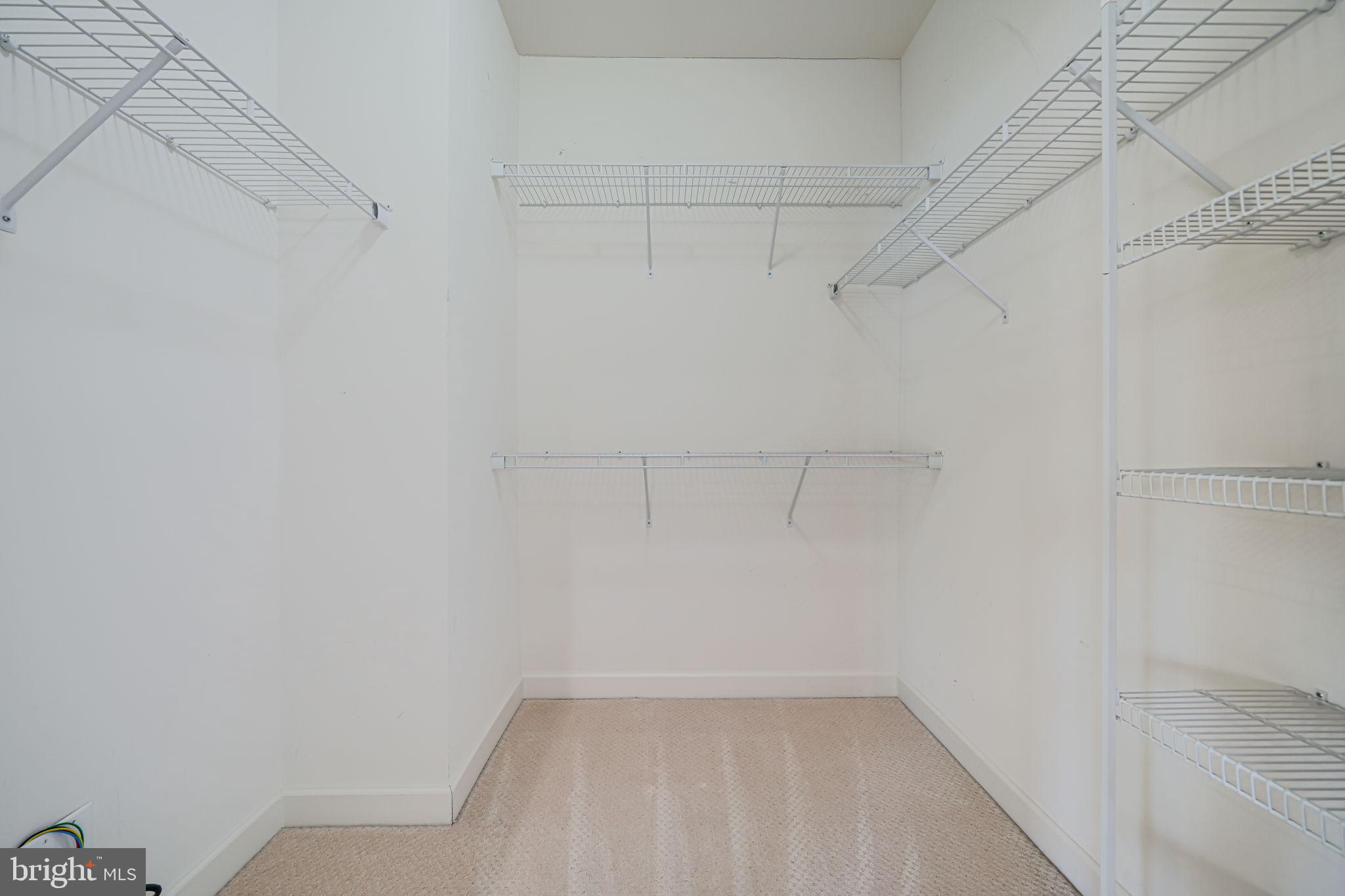 PORT POTOMAC - Residential