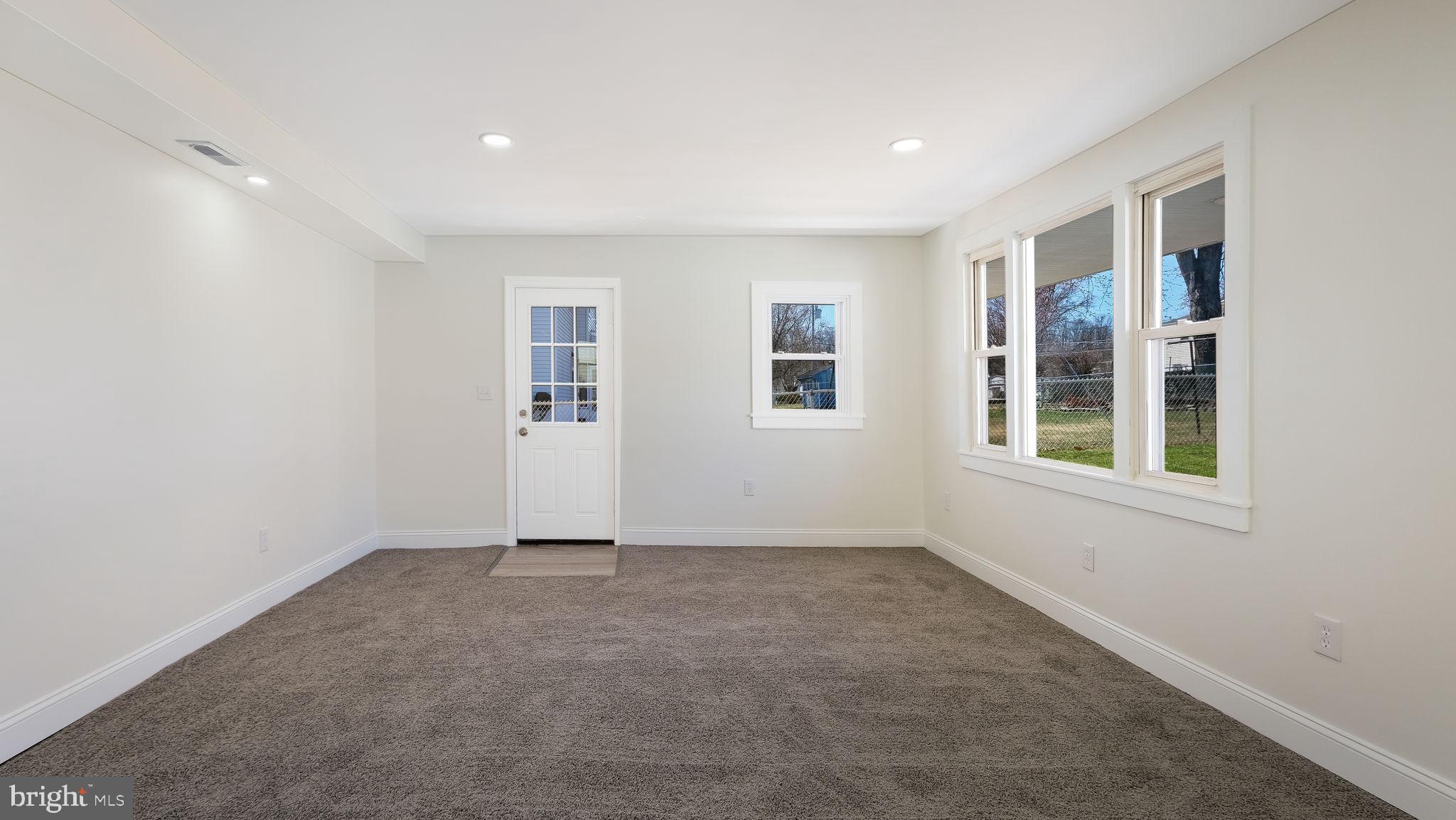 WOODBROOK - Residential